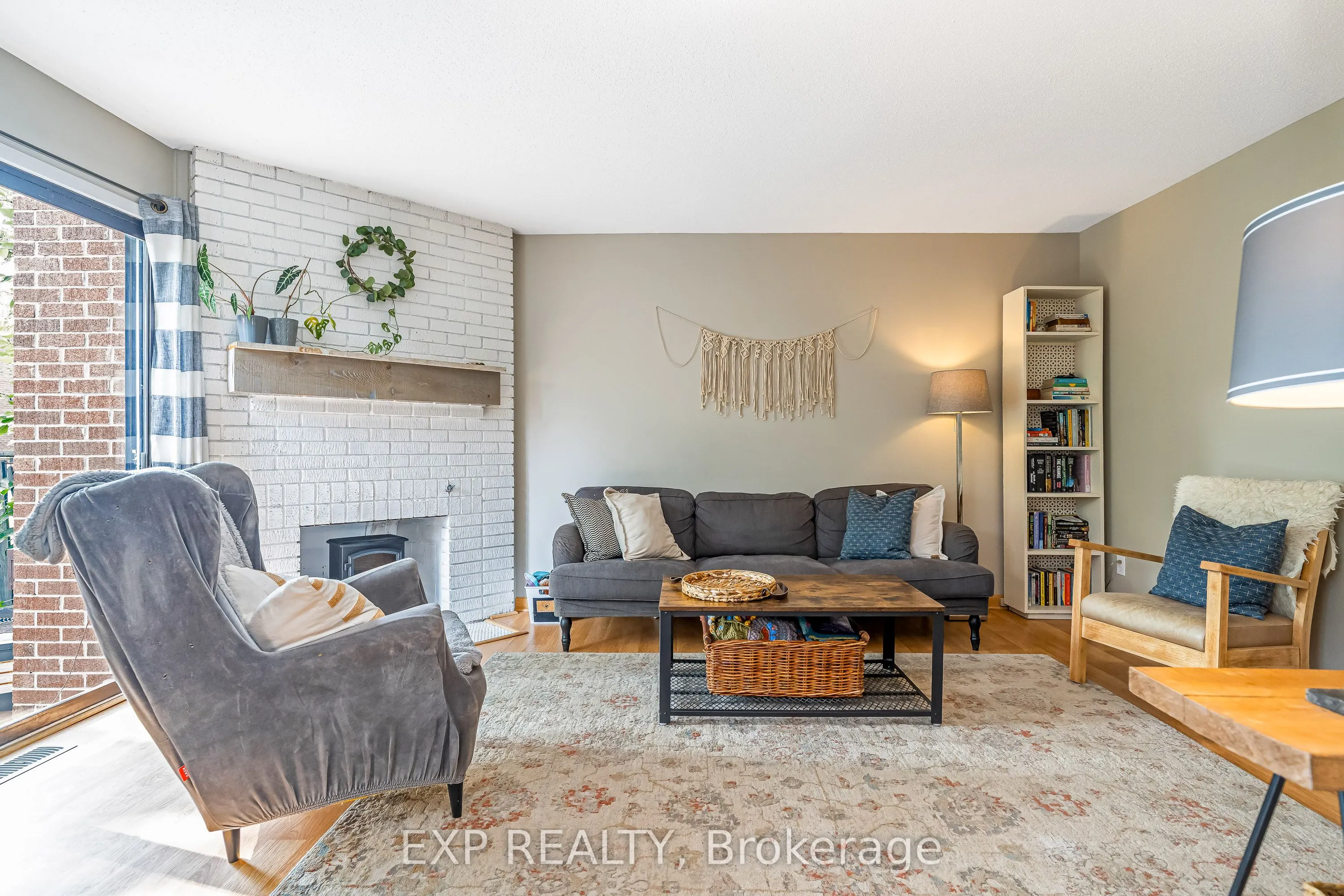 36 Bethune Way
