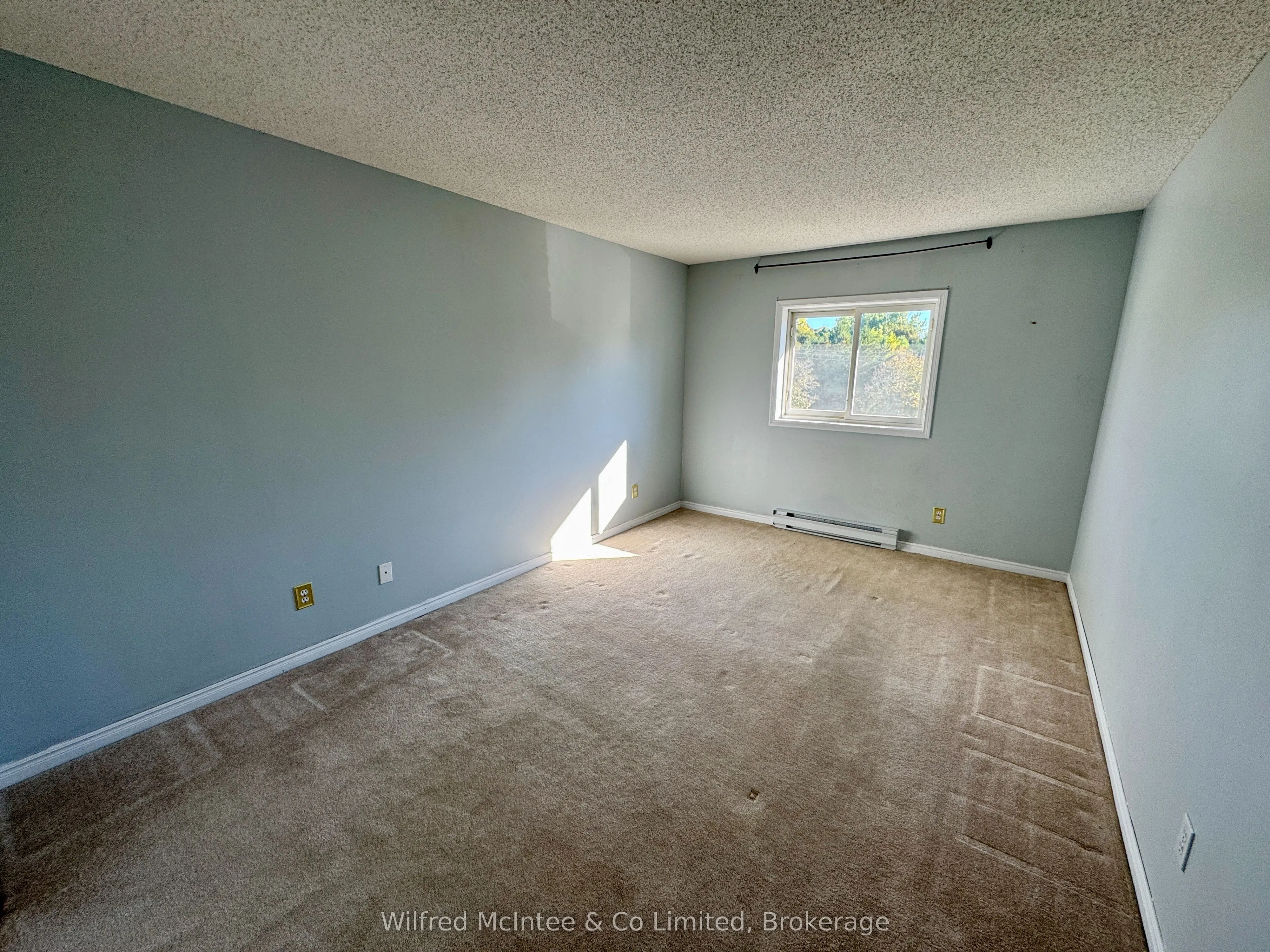 225 Hinks Street, #305