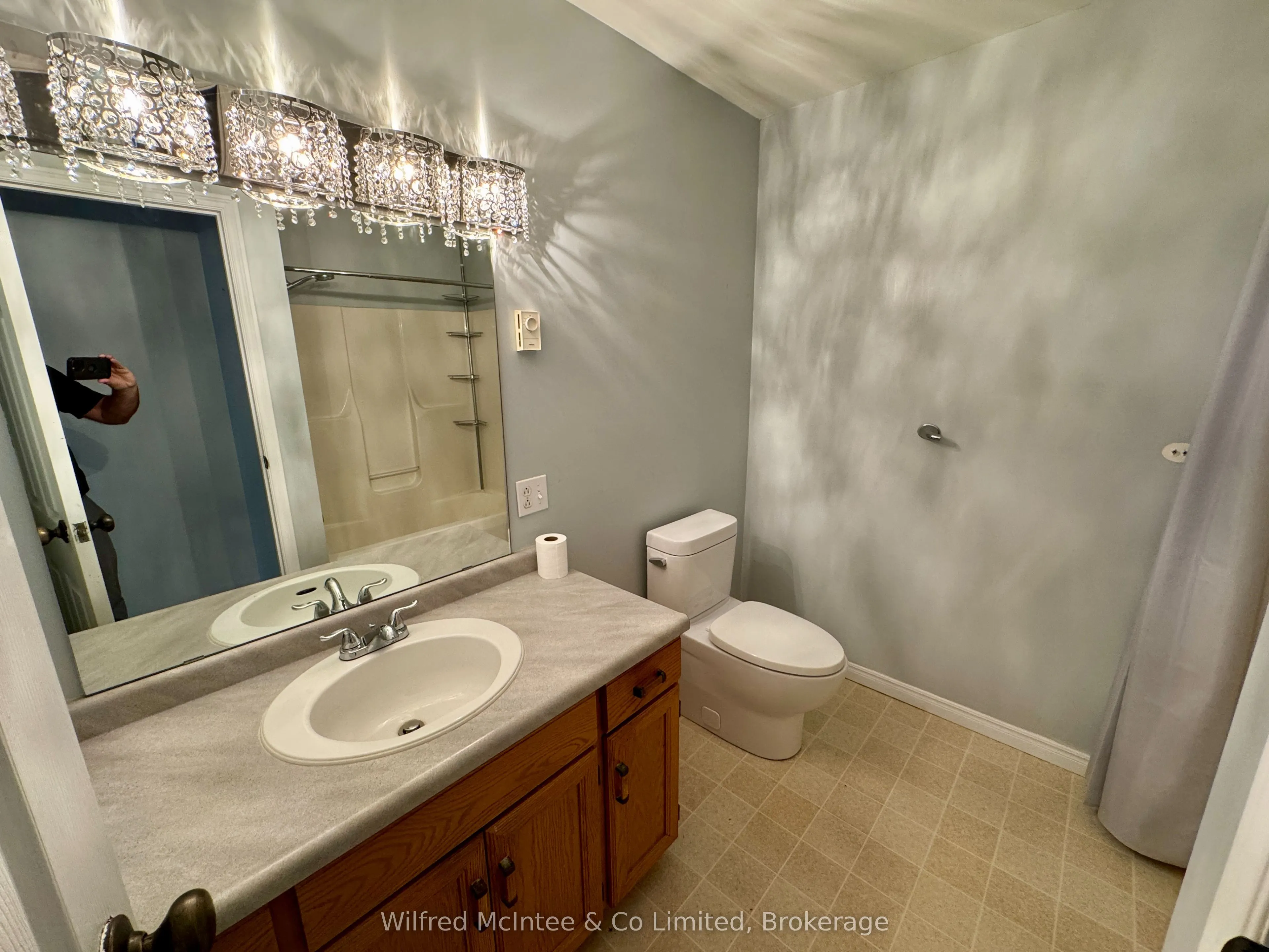 225 Hinks Street, #305