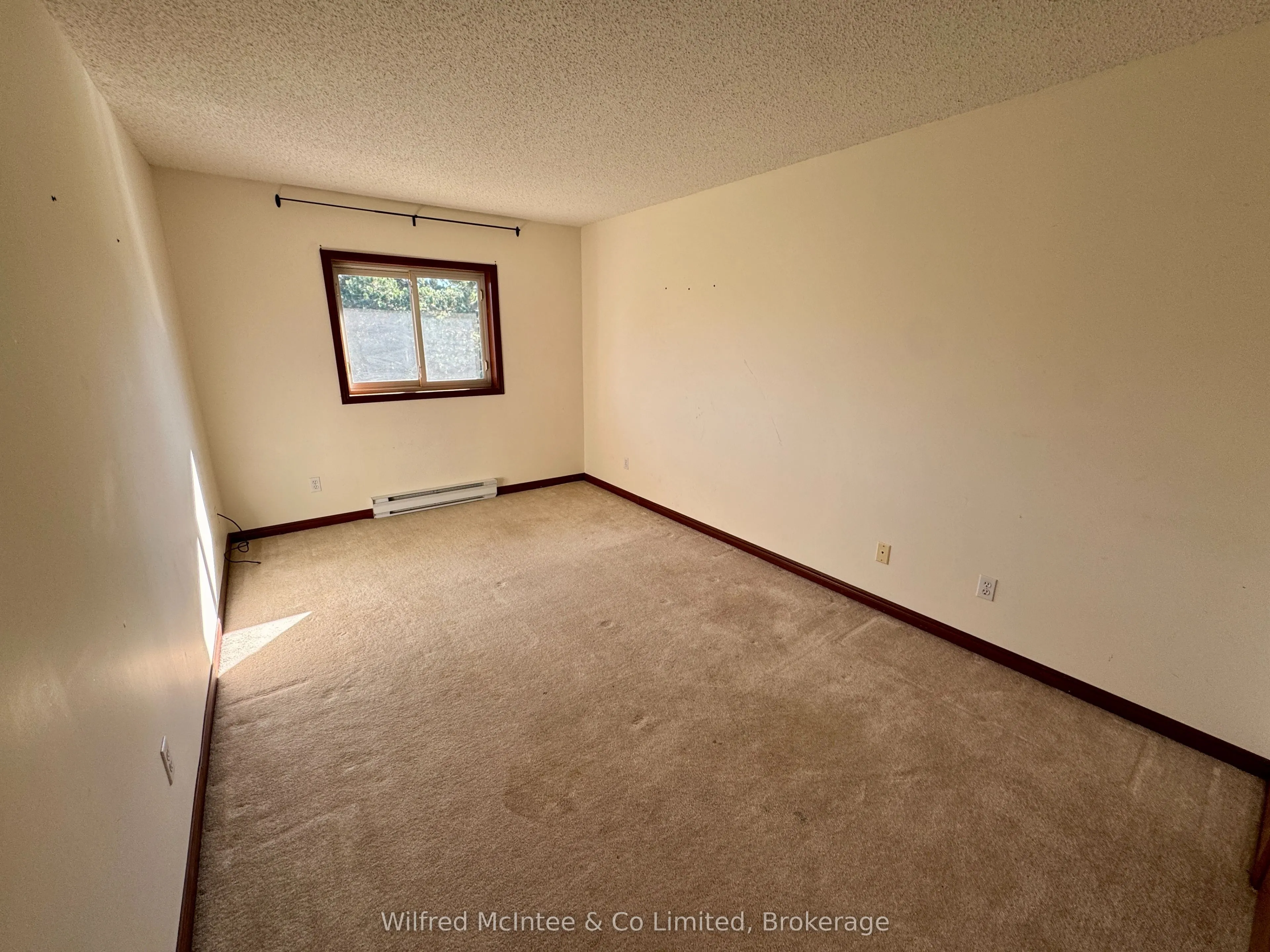 225 Hinks Street, #305