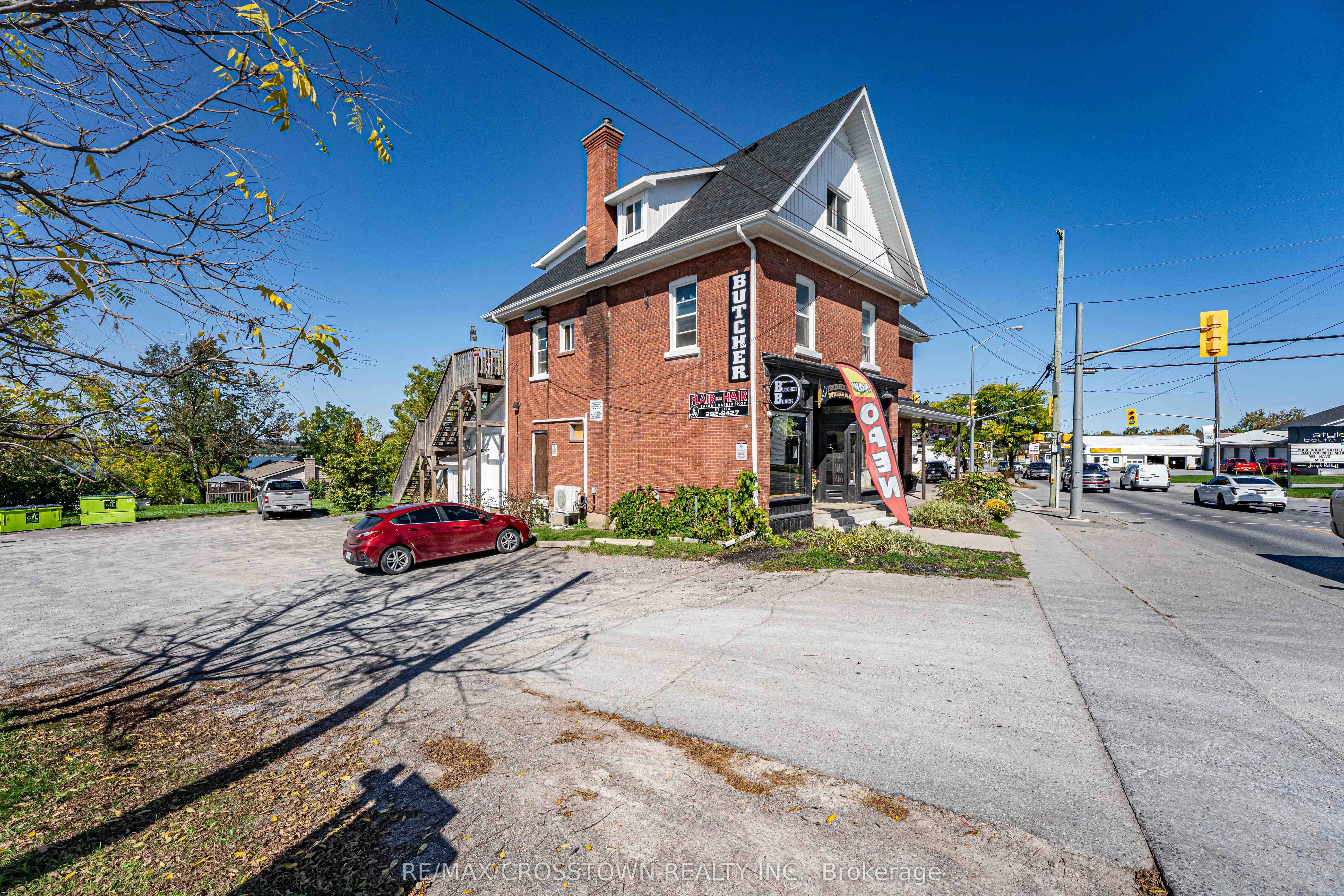 822 Ward Street