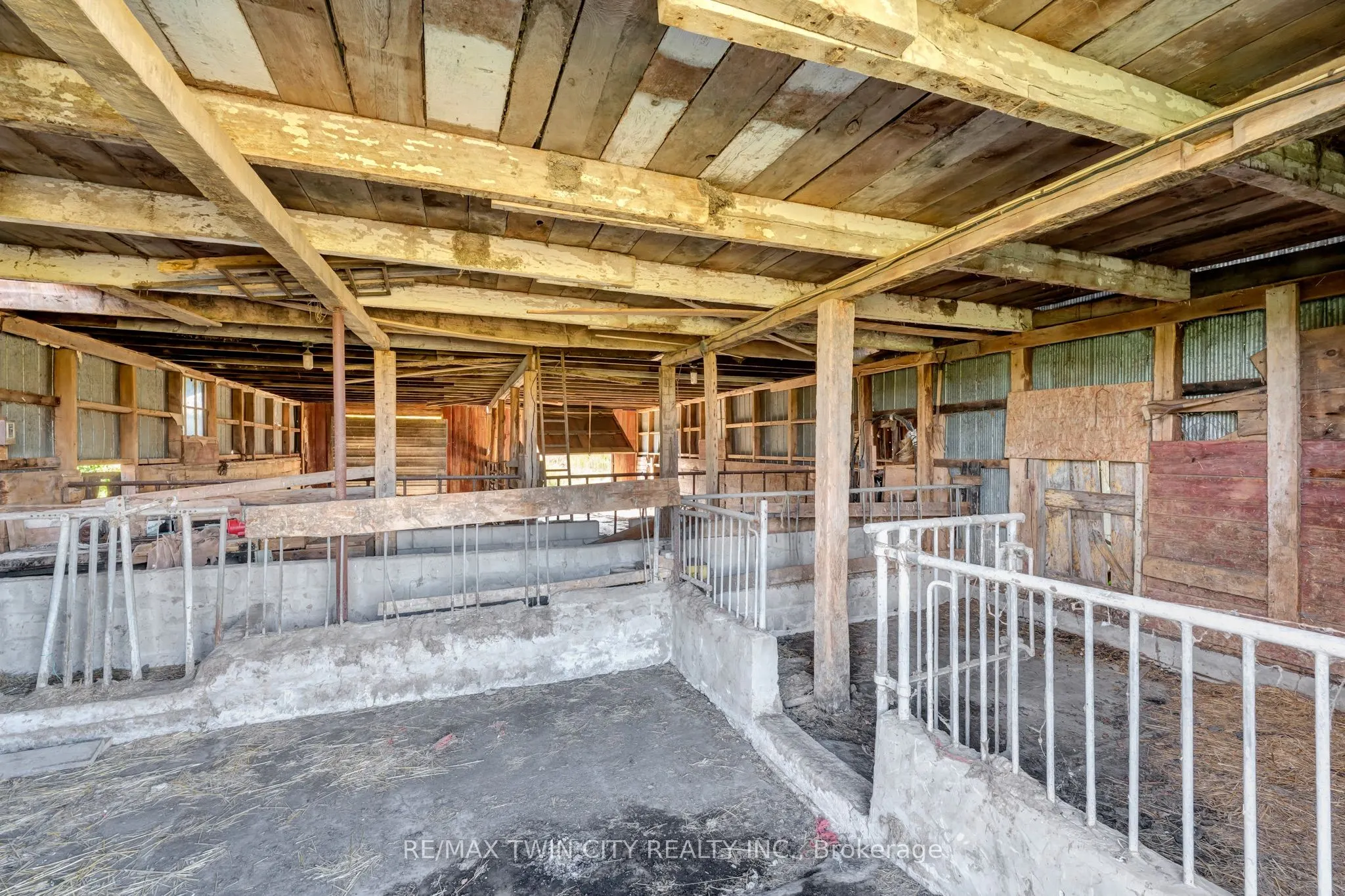 1304 SHEFFIELD Road