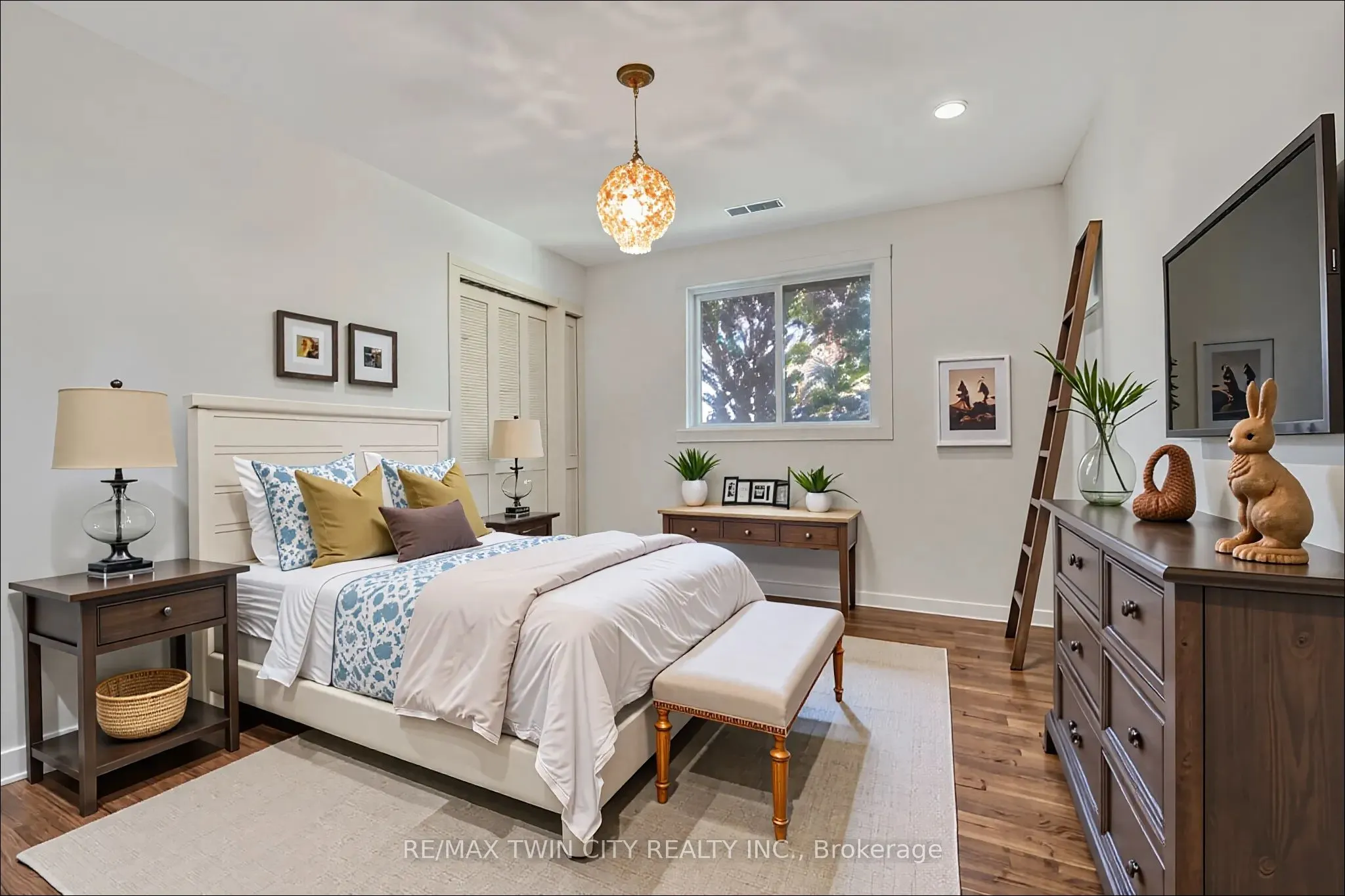 1304 SHEFFIELD Road