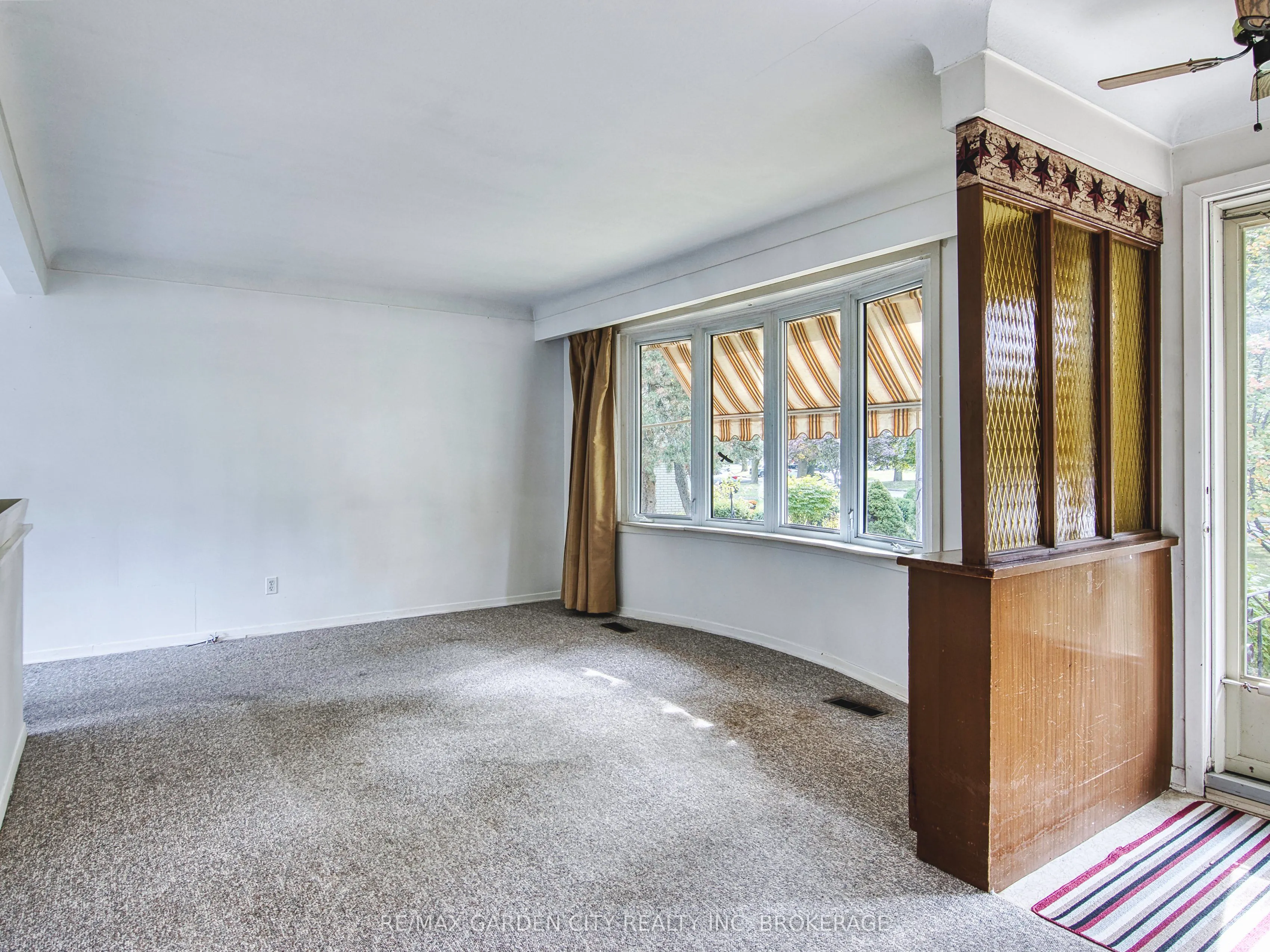 32 Viking Drive
