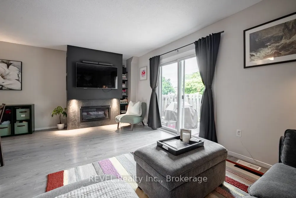 65 Dorchester Boulevard, #14