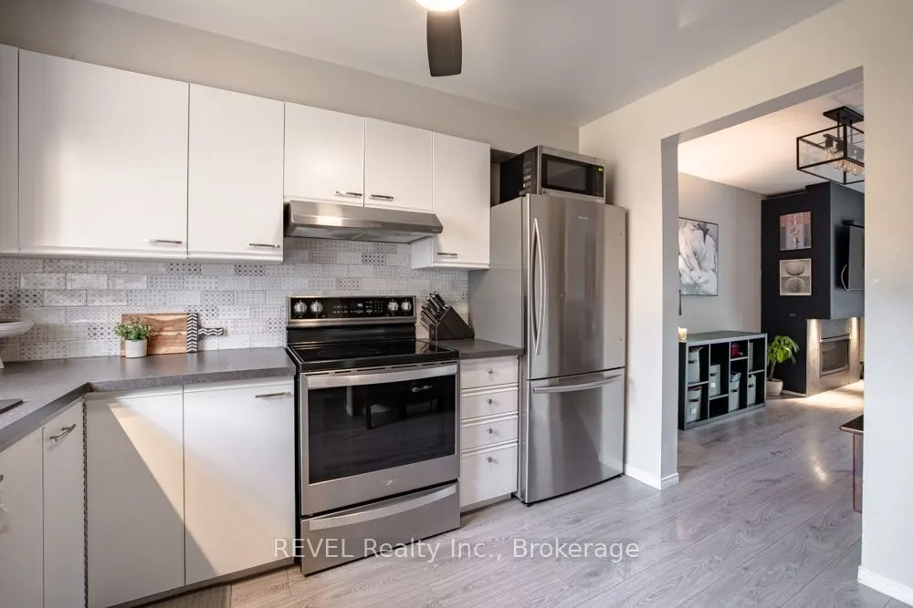 65 Dorchester Boulevard, #14