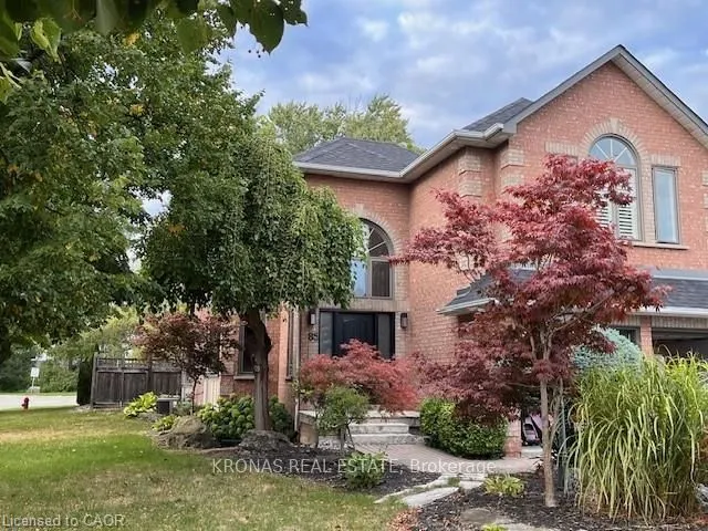 85 Waterford Crescent