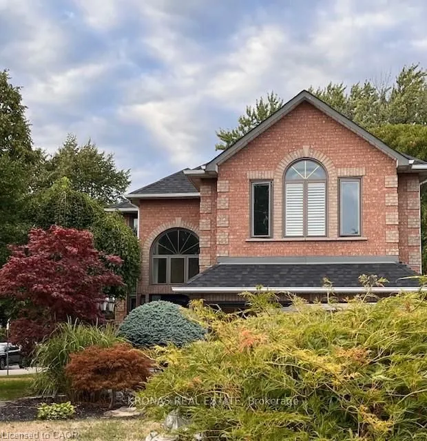 85 Waterford Crescent