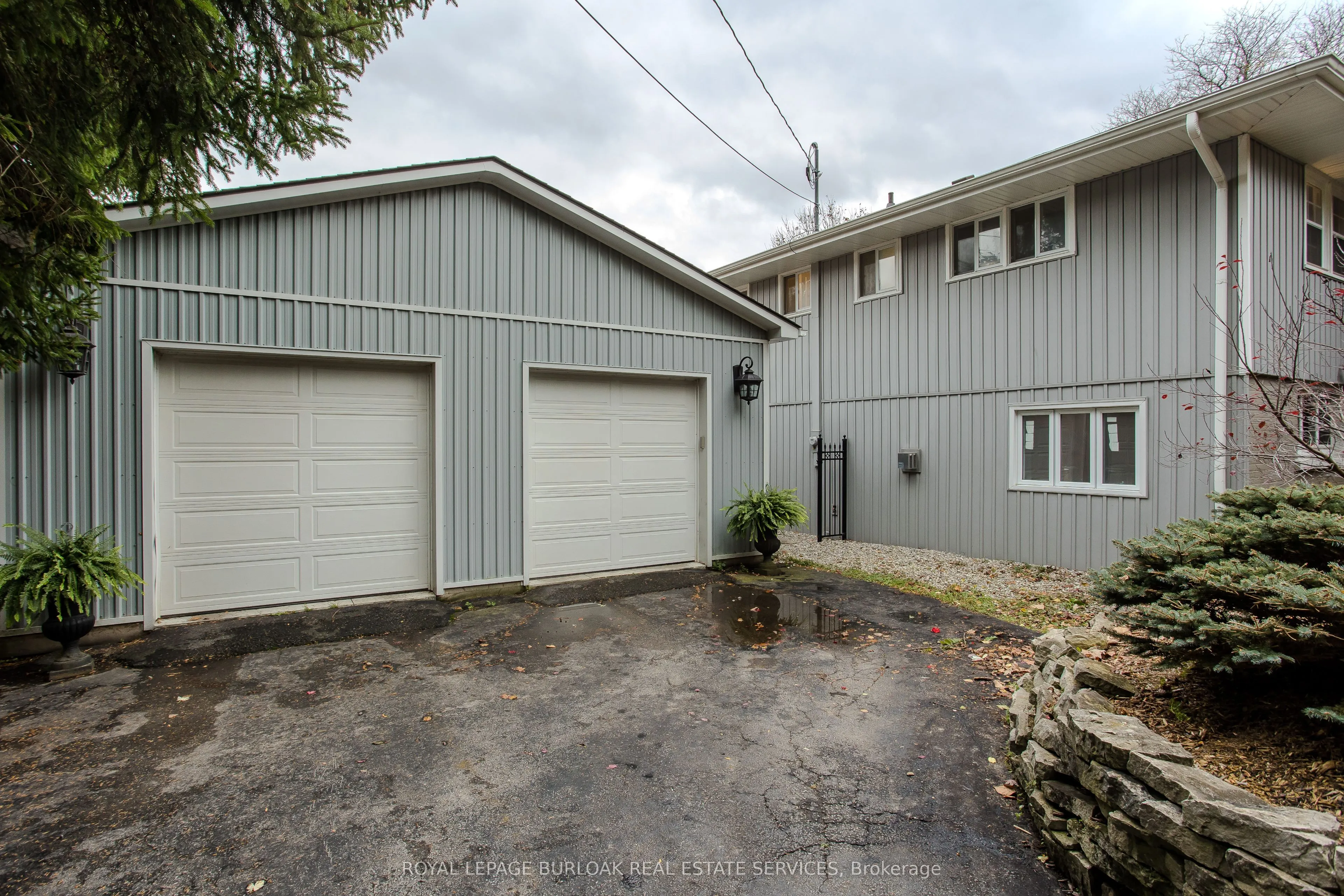 112 Hillcrest Avenue