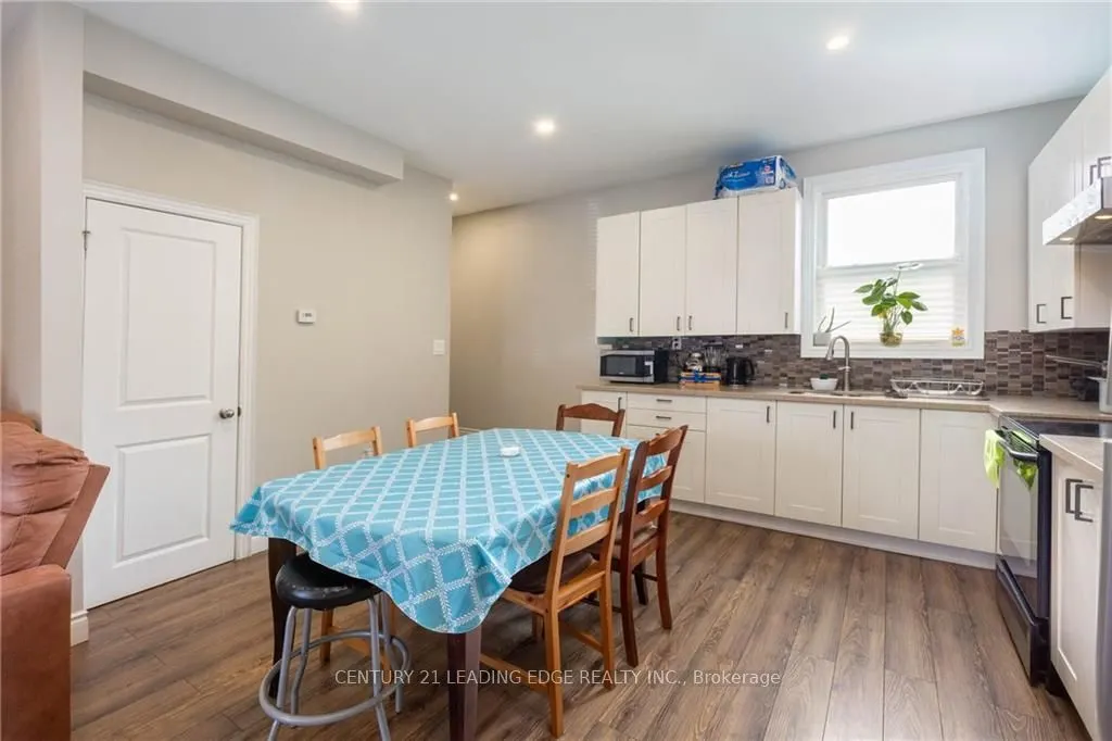 382 Cannon Street E, #A