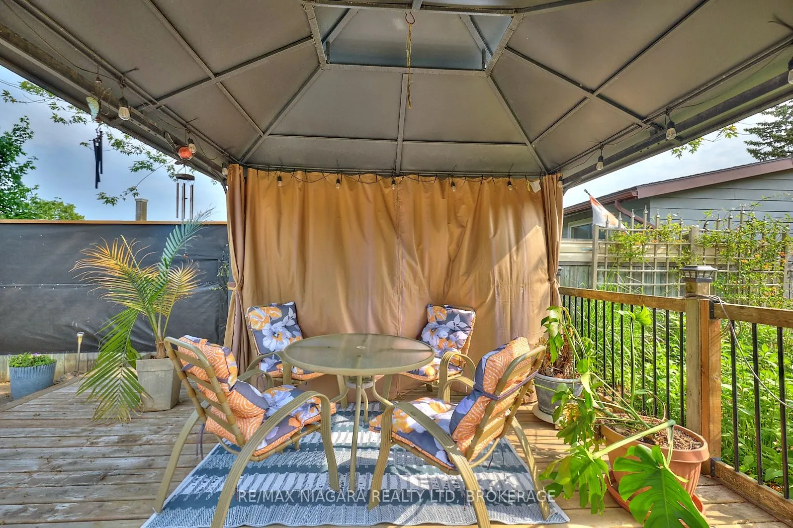 23 Huntley Crescent