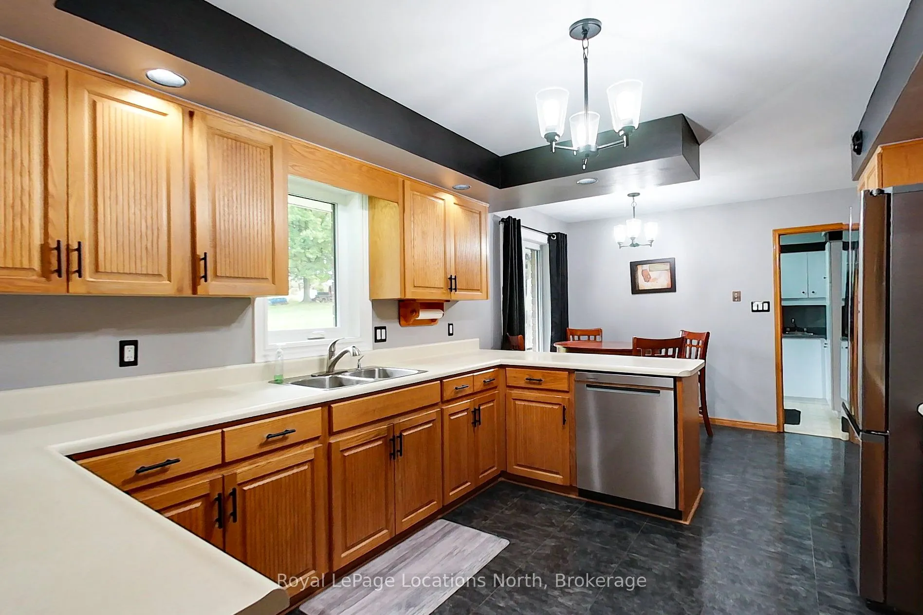 137794 Grey Rd 12 Road S