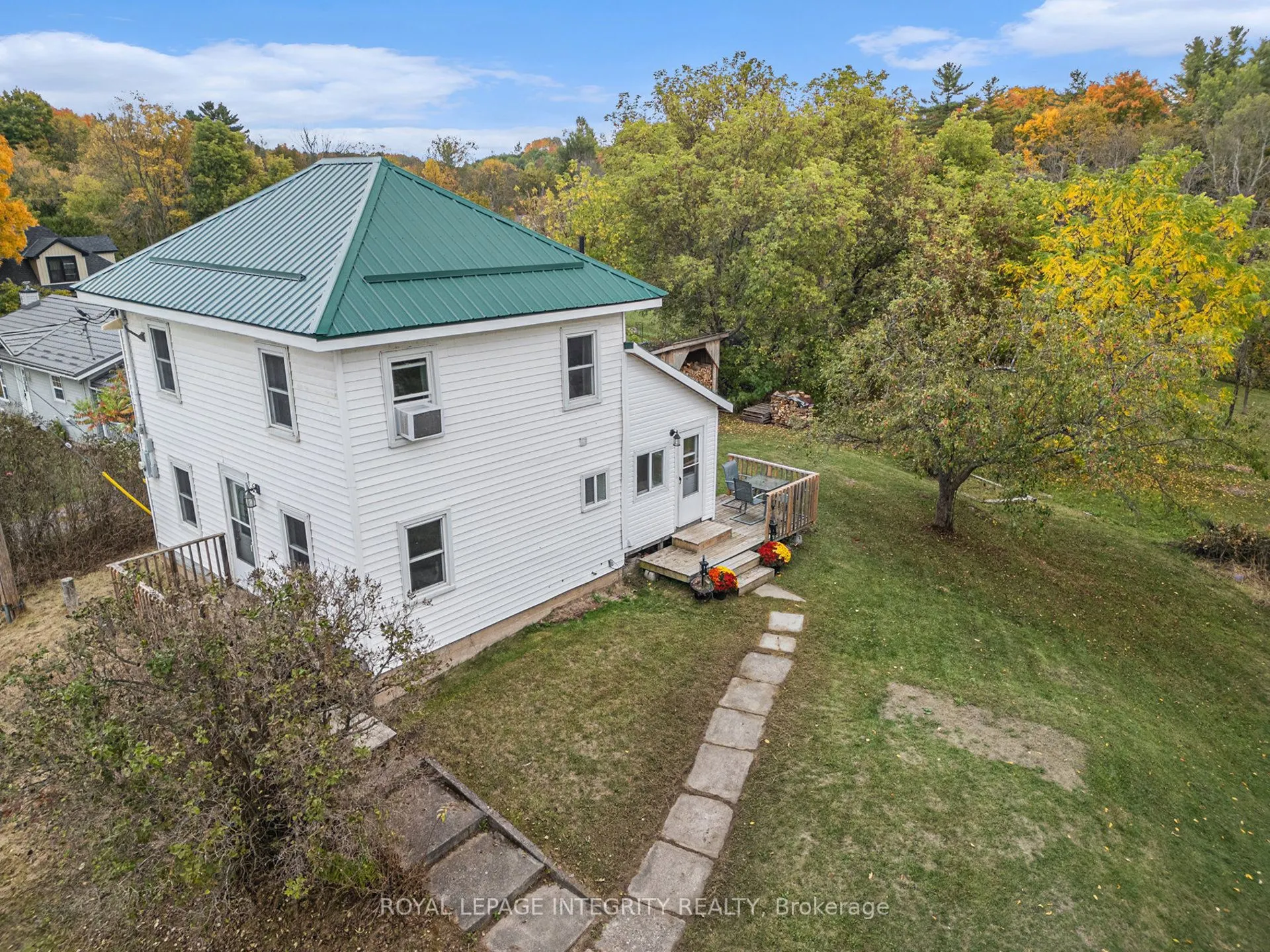 1081 Elm Tree Road
