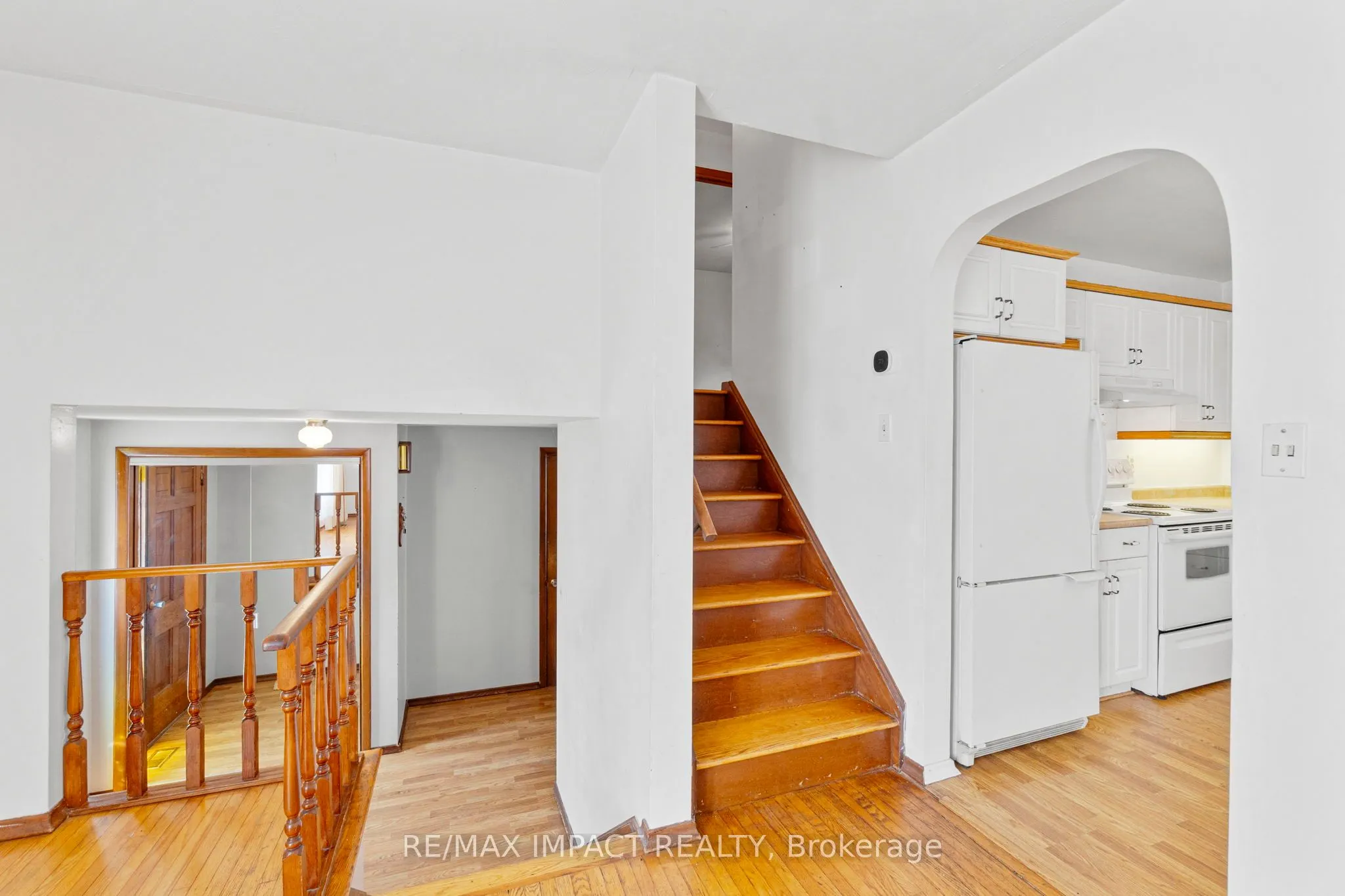 744 Spragge Crescent