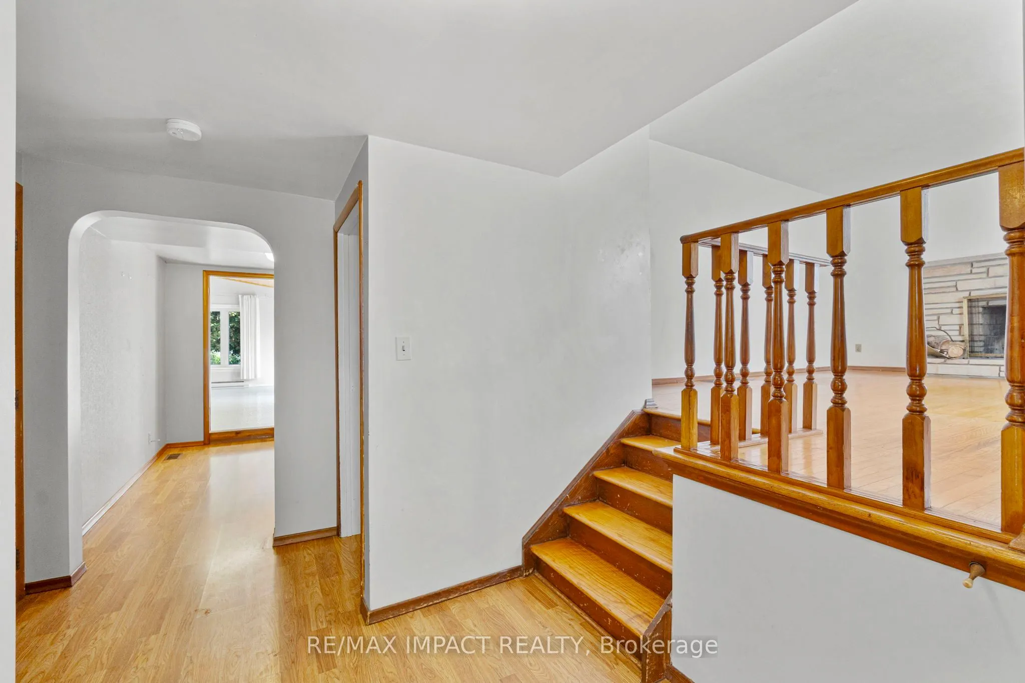 744 Spragge Crescent