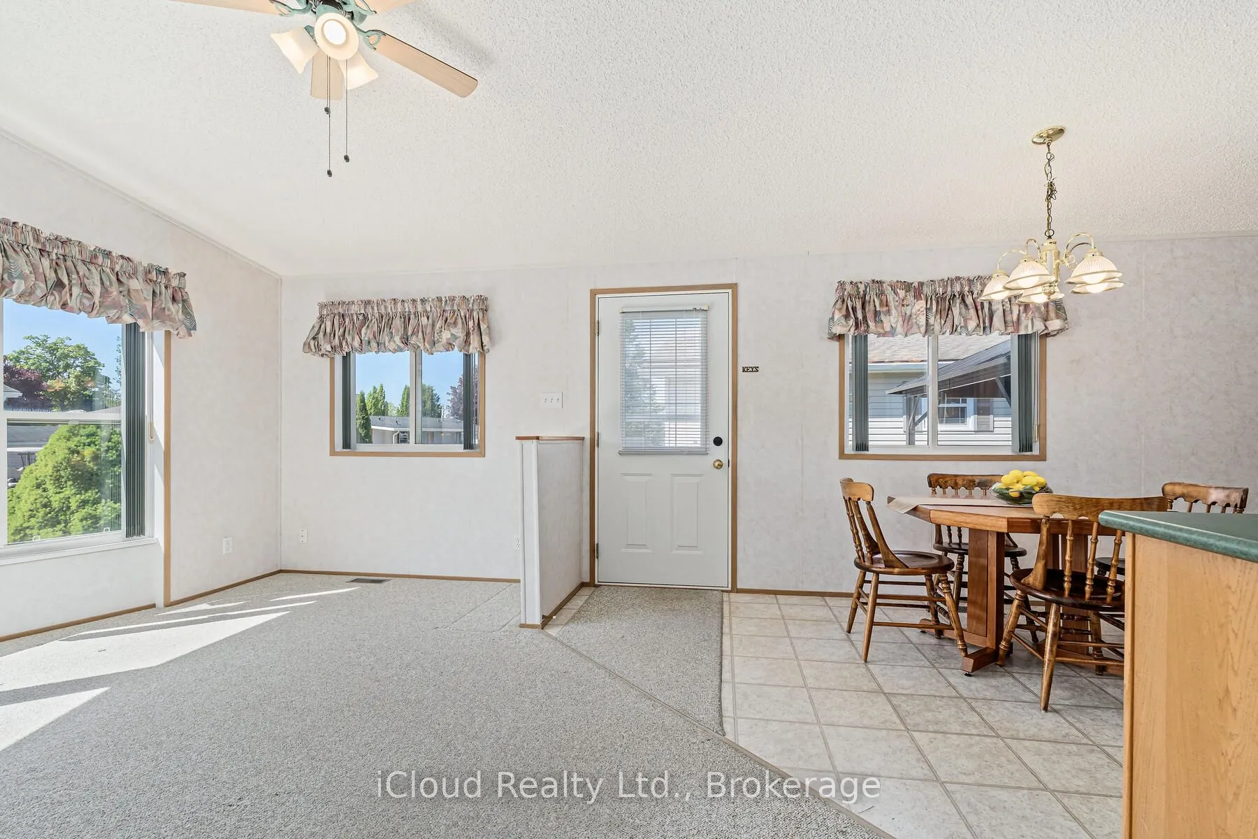 2 Trillium Beach Drive