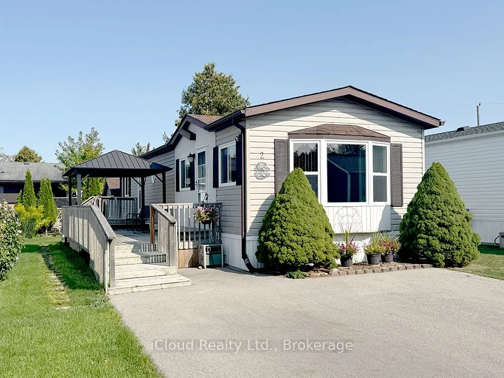 2 Trillium Beach Drive