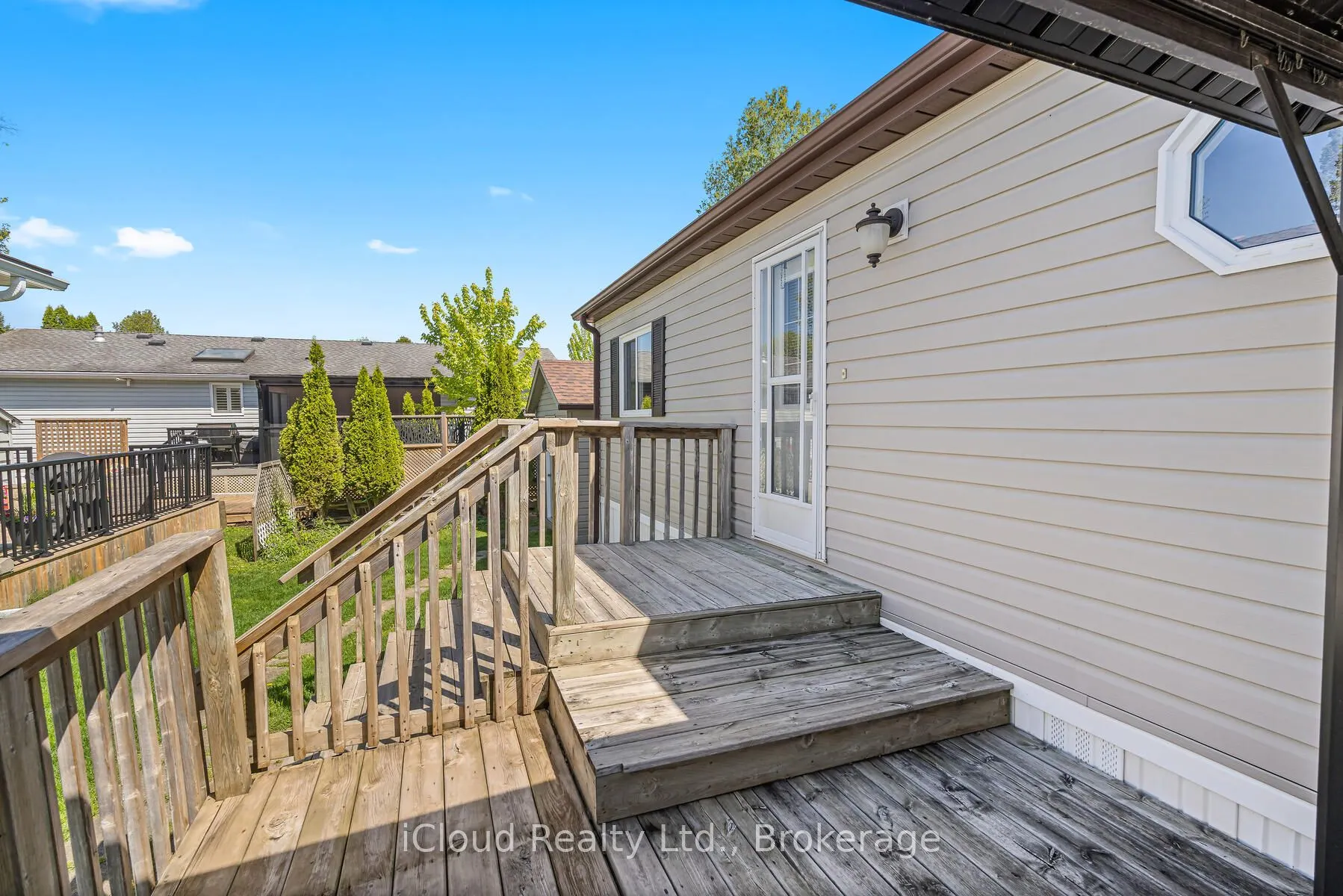 2 Trillium Beach Drive