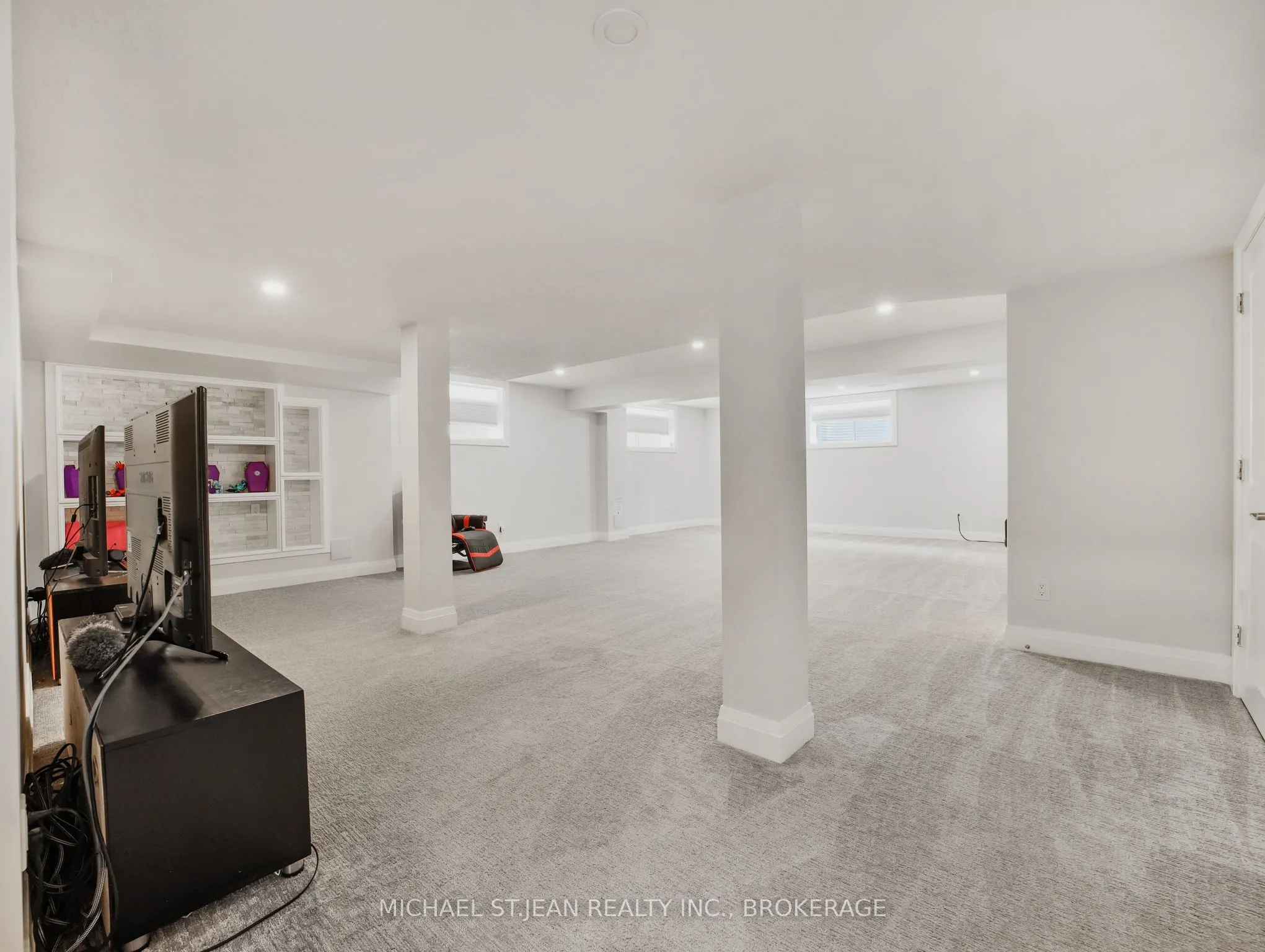75 Monarch Woods Drive