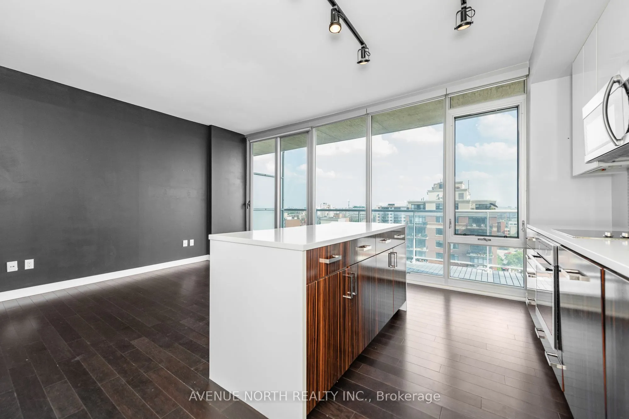 300 Lisgar Street, #1109