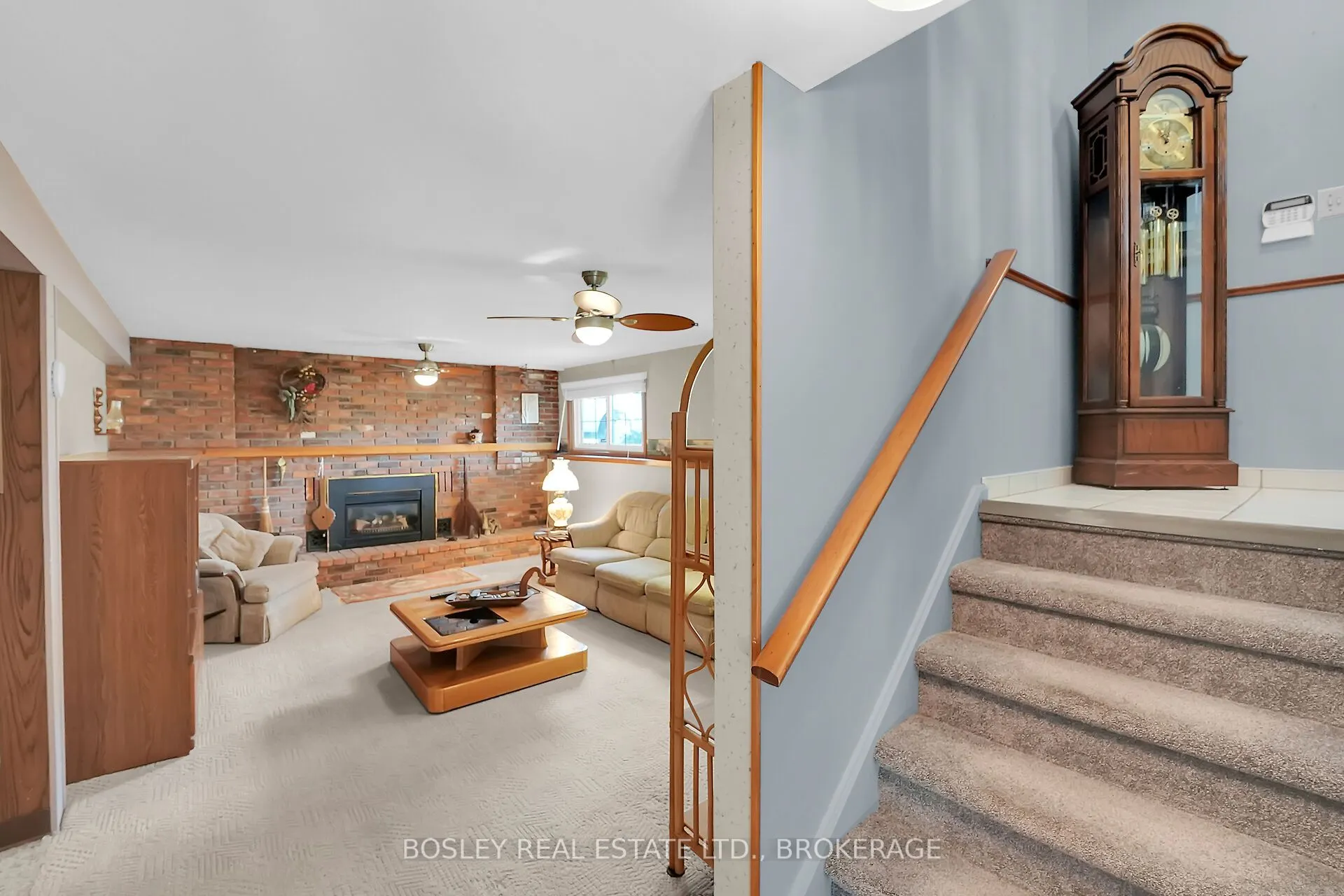 25 Lawrence Drive