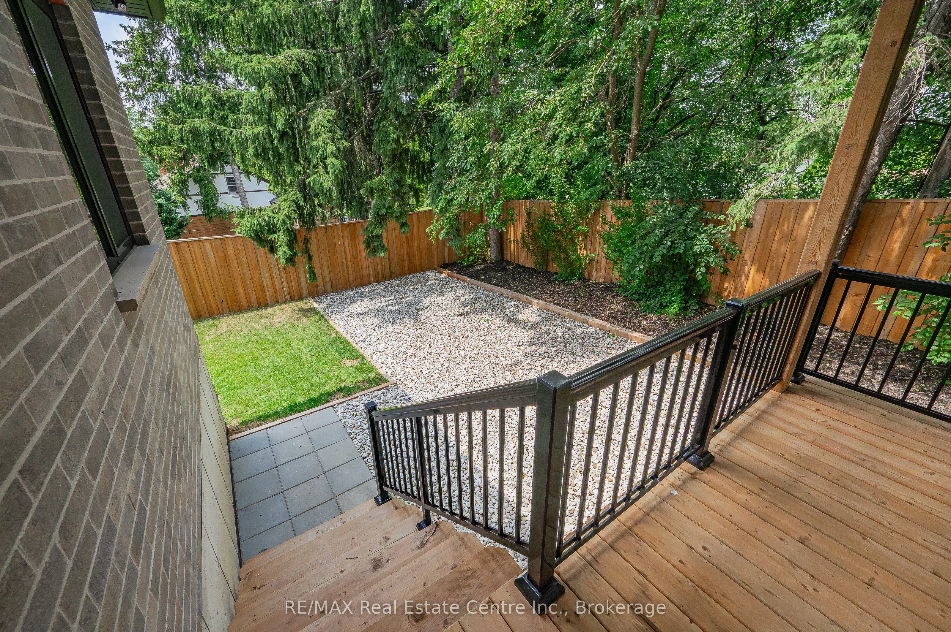 276 Mausser Avenue
