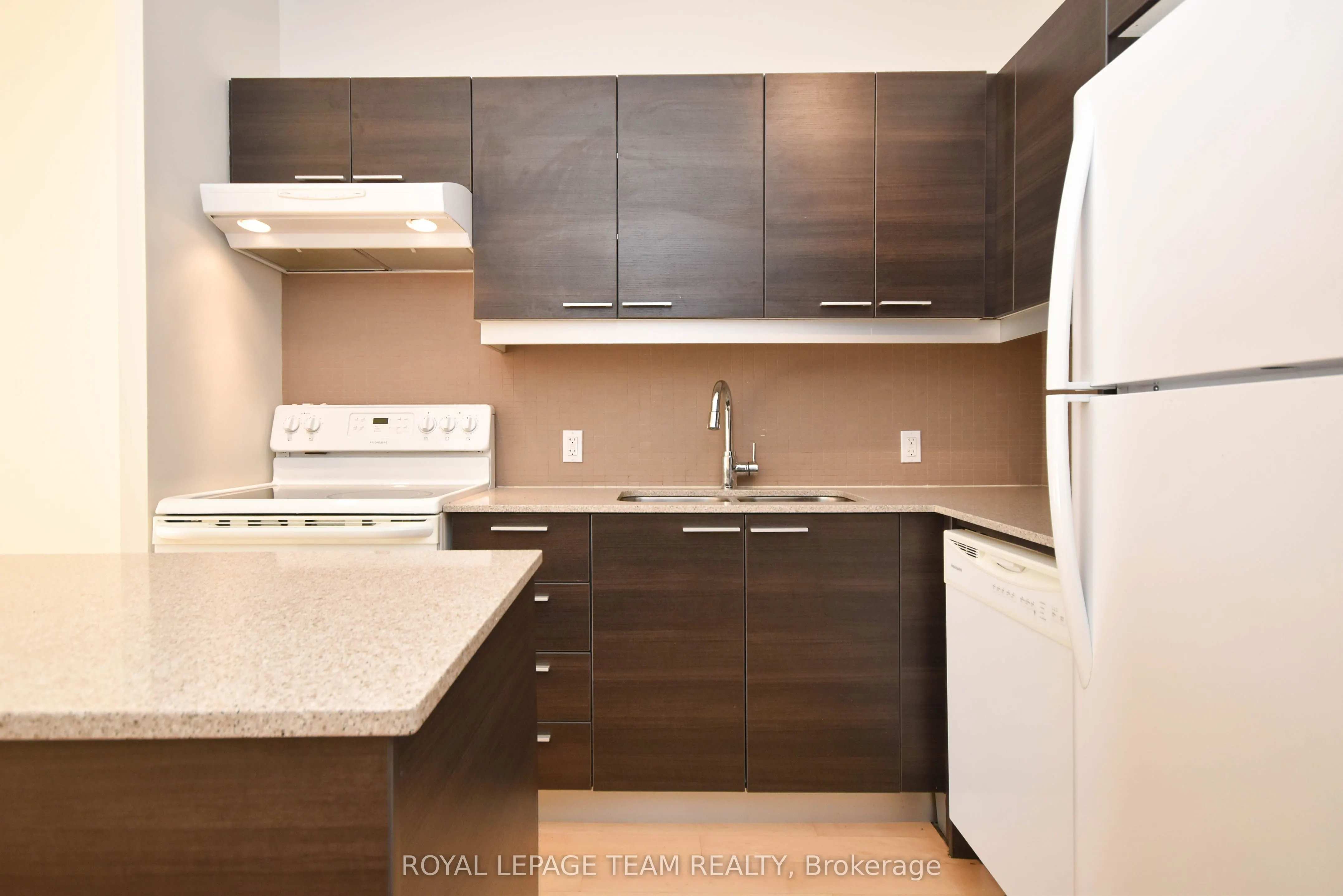 349 Mcleod Street, #522