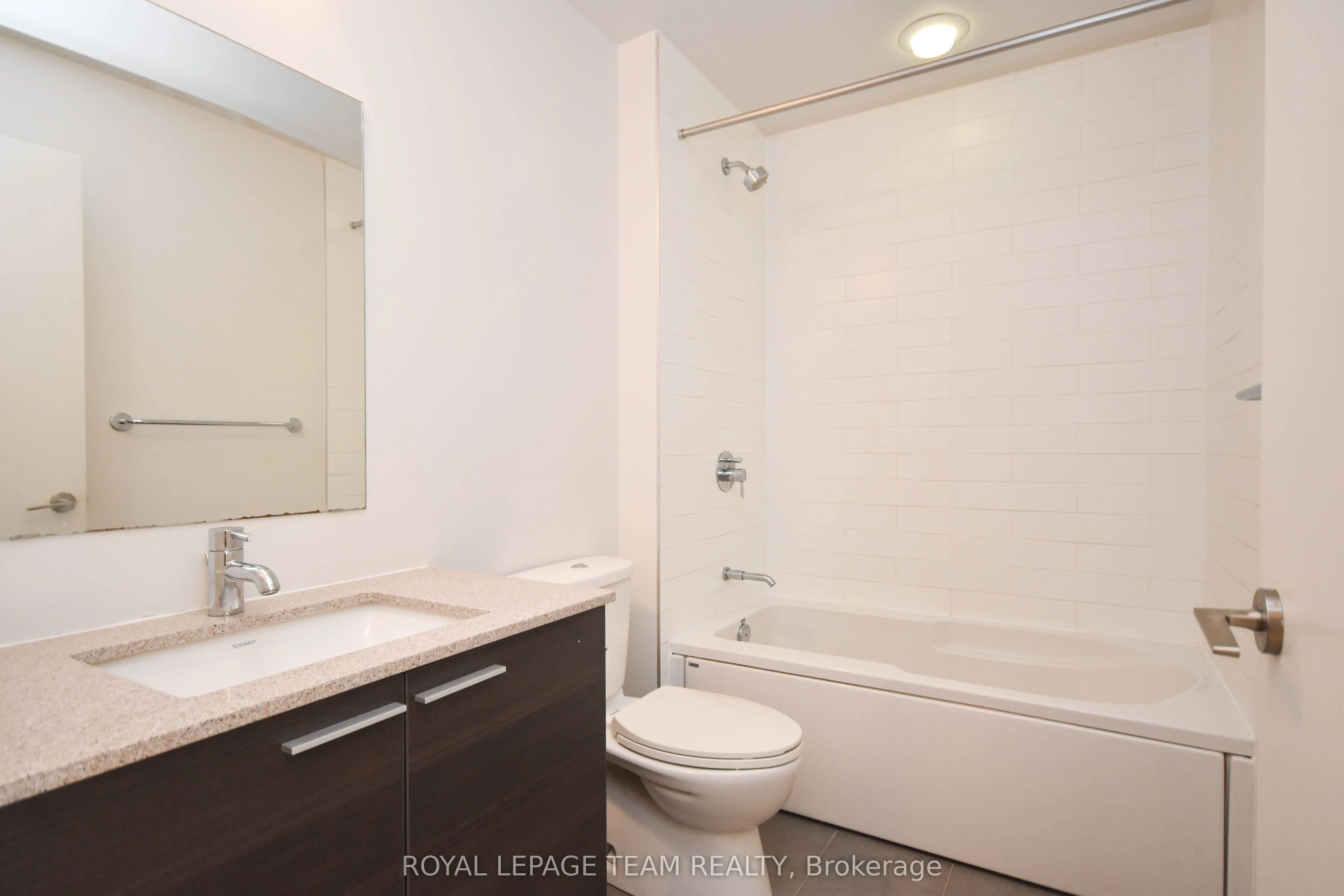 349 Mcleod Street, #522