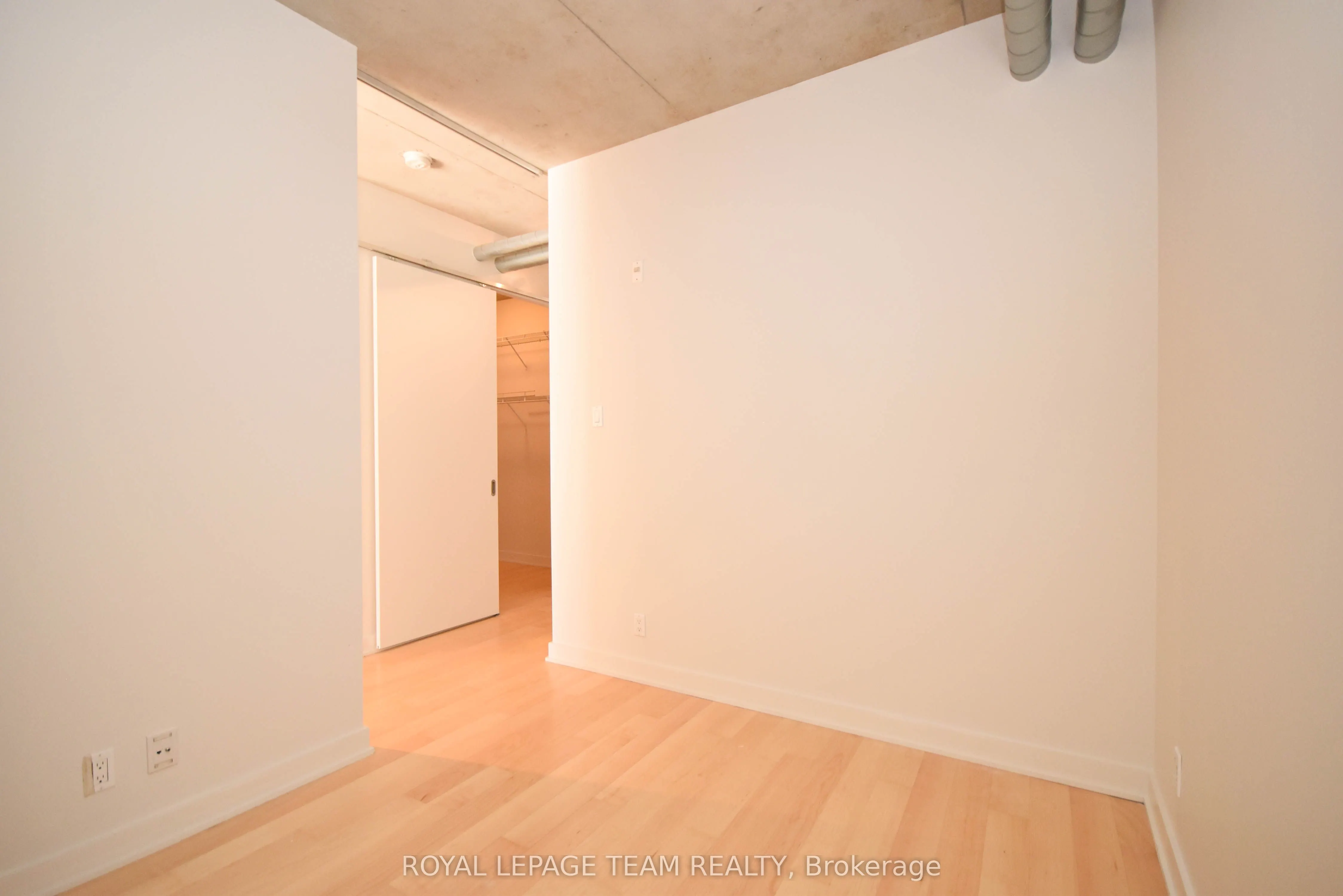 349 Mcleod Street, #522