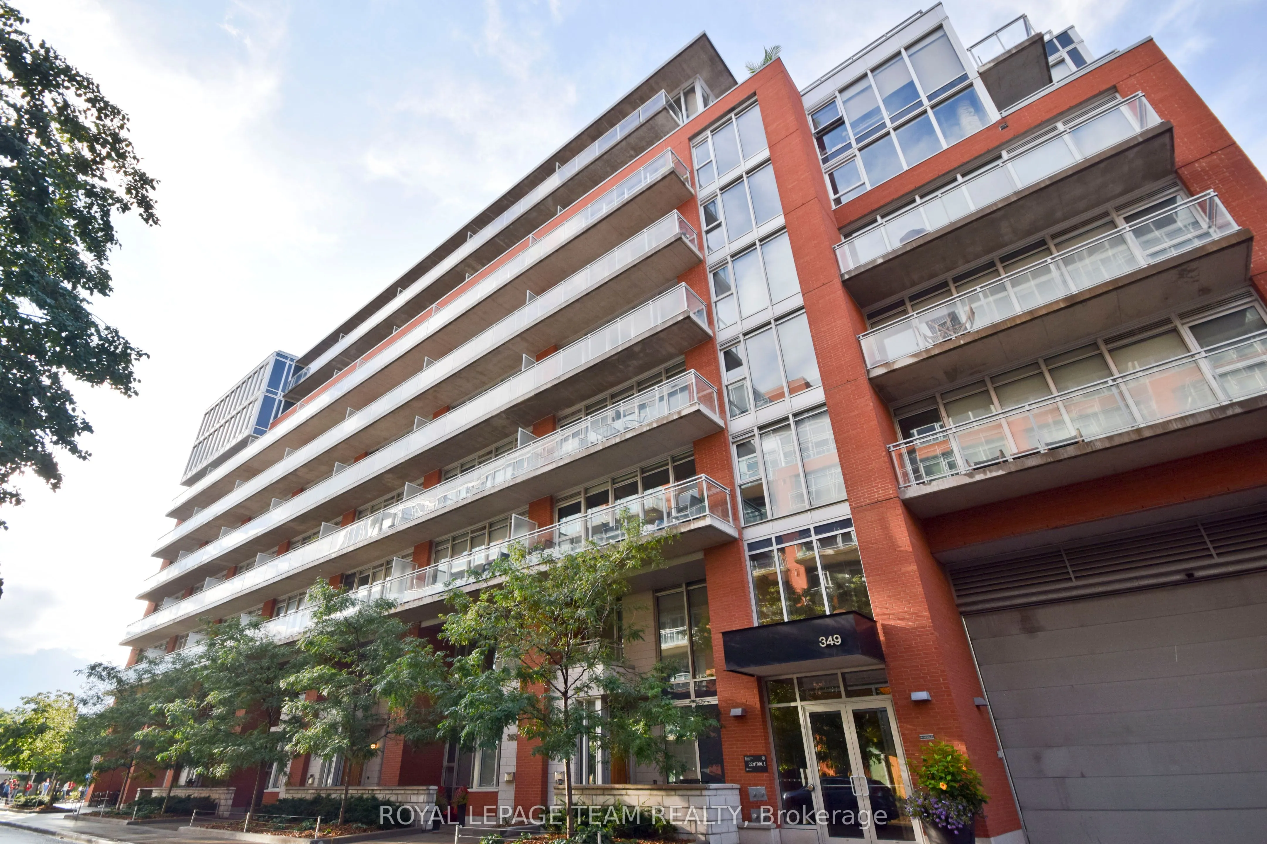 349 Mcleod Street, #522