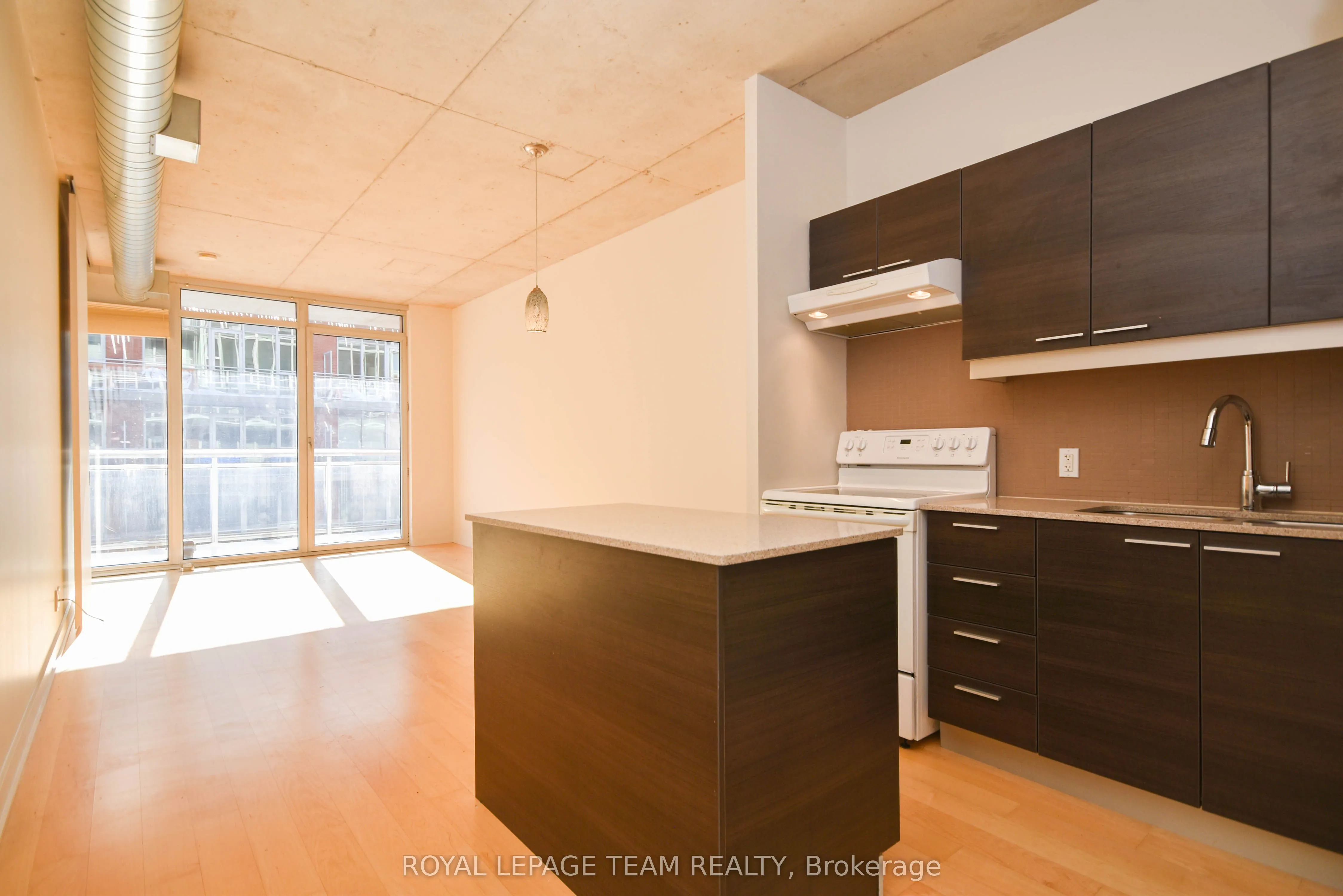 349 Mcleod Street, #522