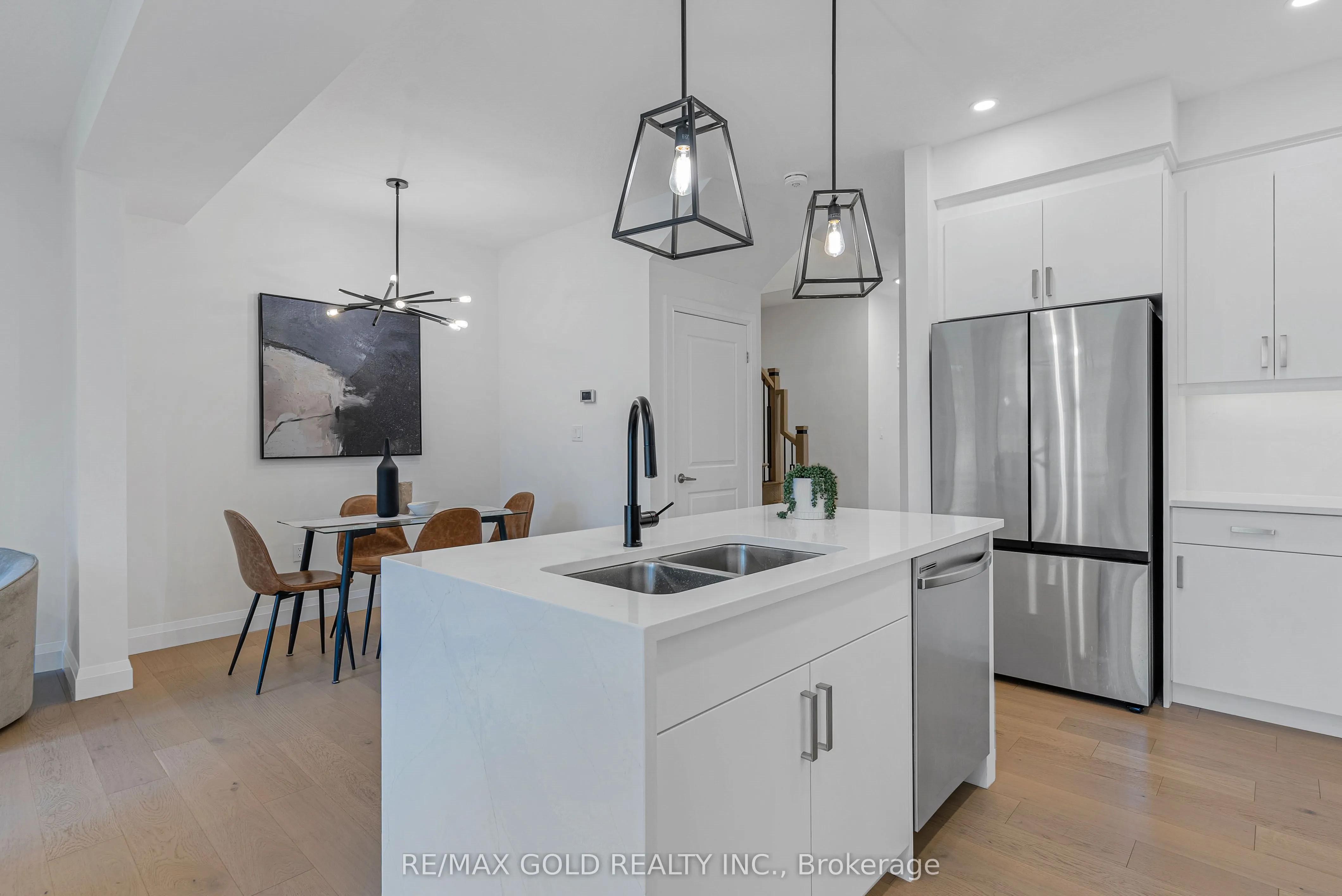 143 Elgin Street N, #19