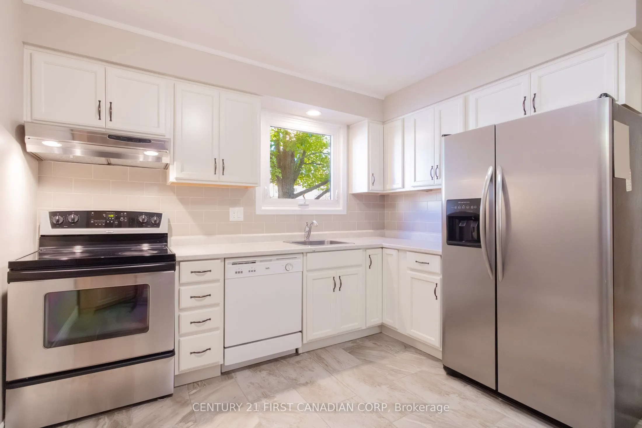 770 Fanshawe Park Road E, #20