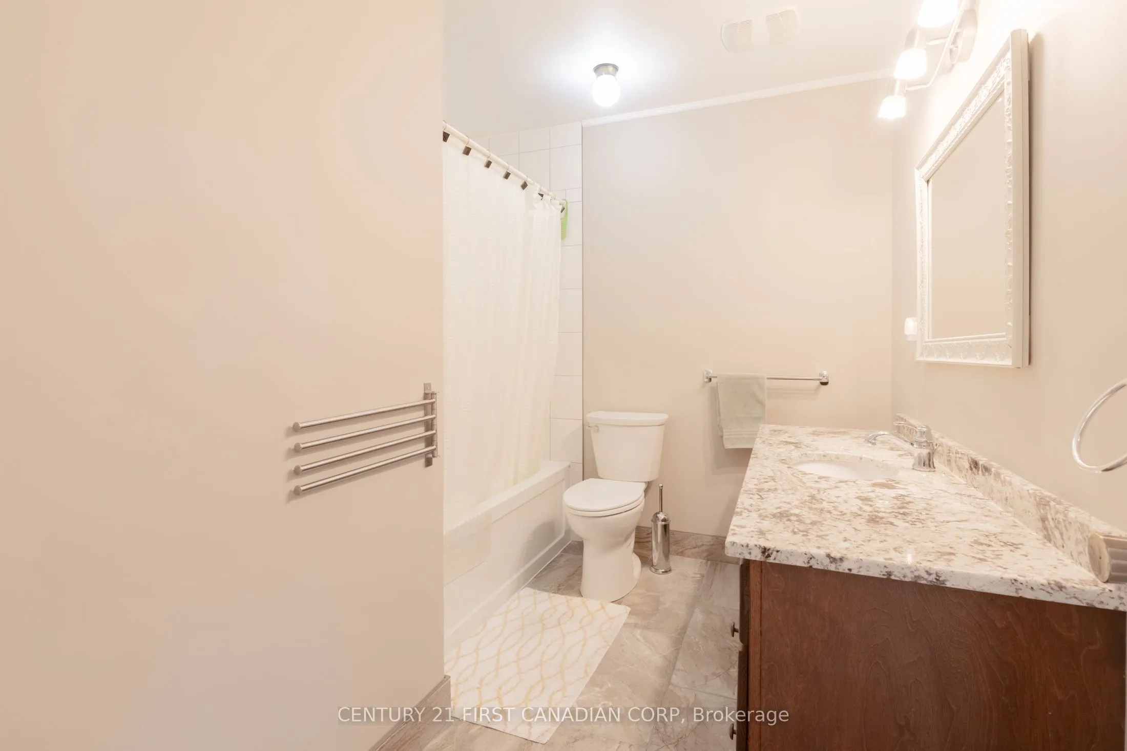 770 Fanshawe Park Road E, #20