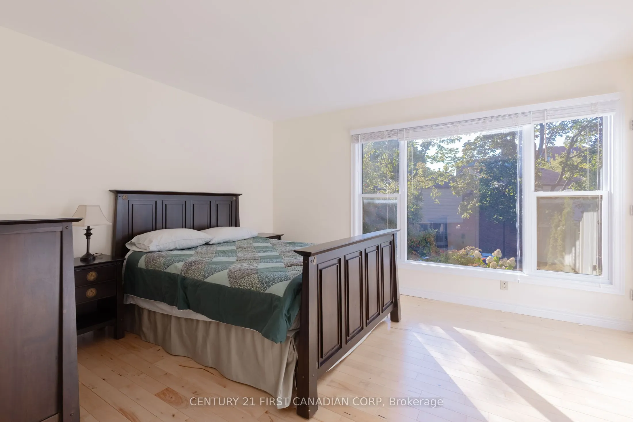 770 Fanshawe Park Road E, #20