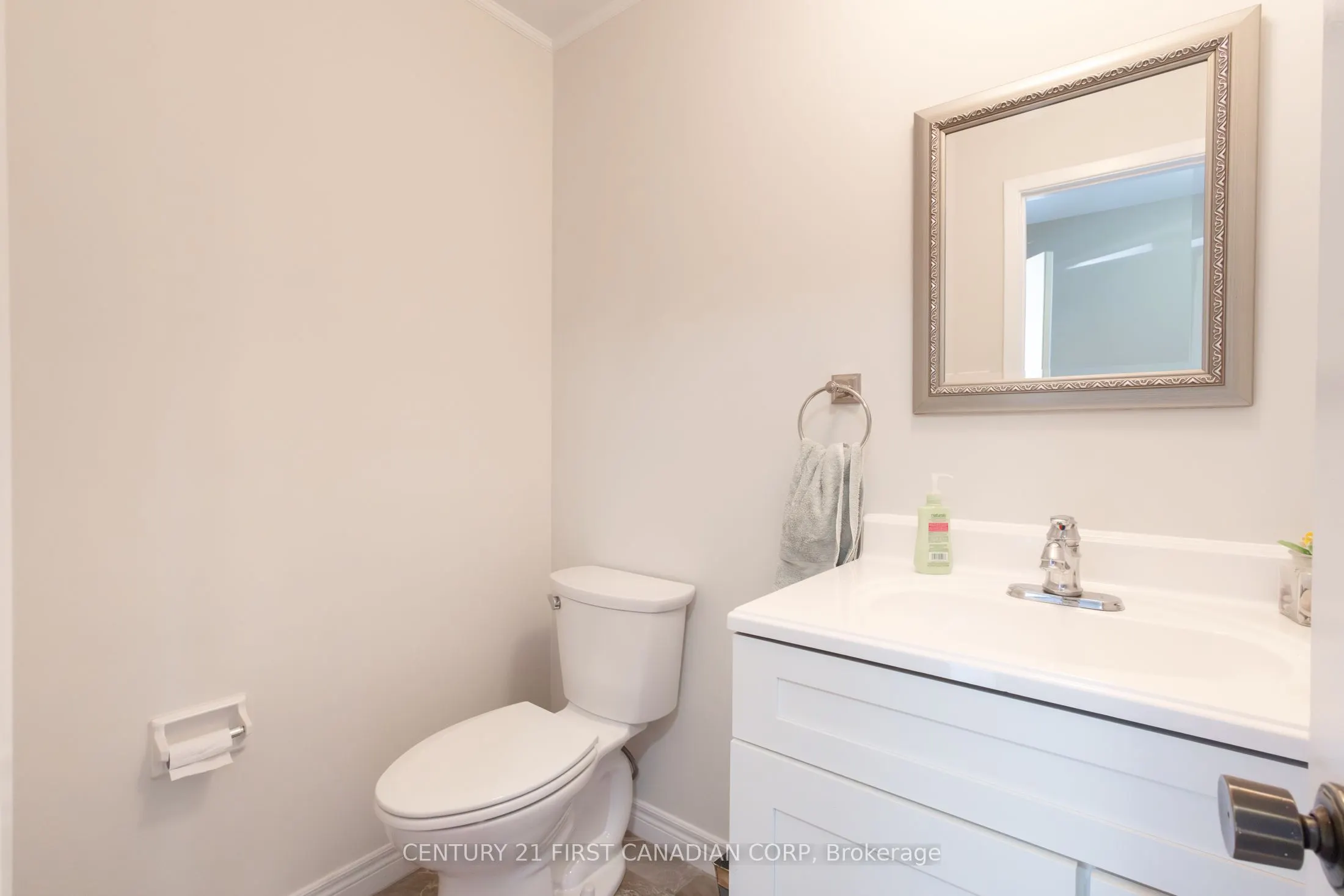 770 Fanshawe Park Road E, #20
