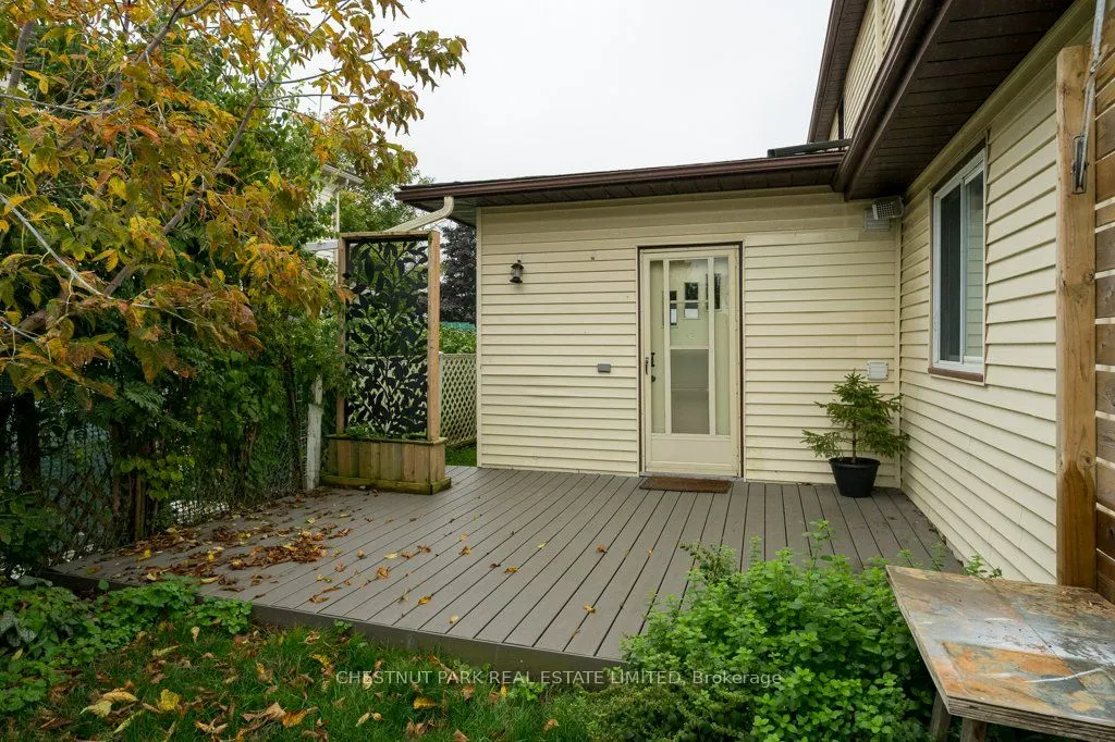 6 London Avenue