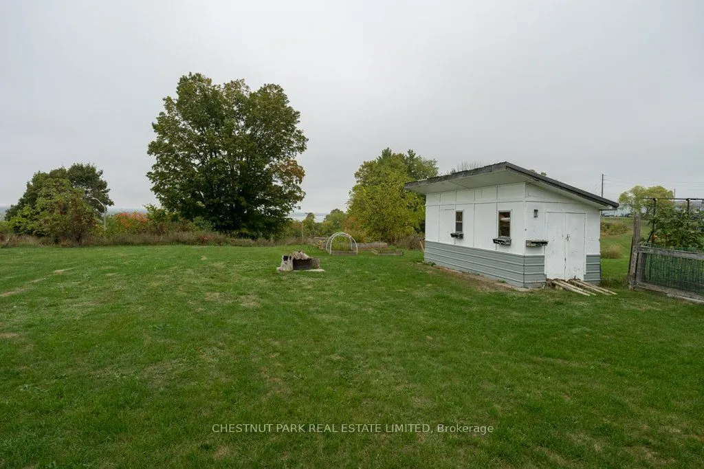6 London Avenue