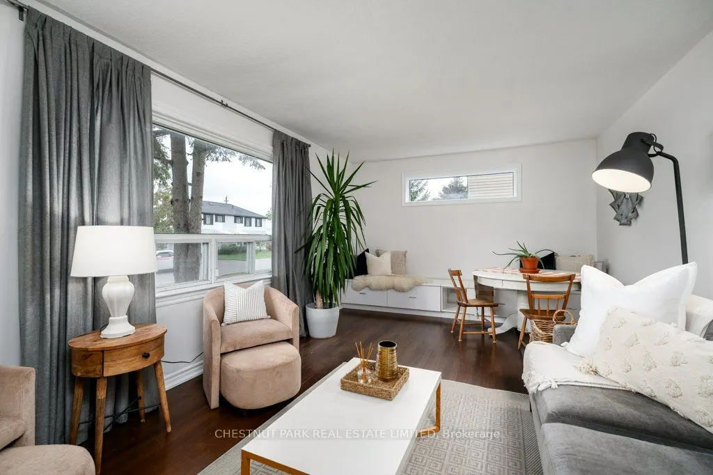 6 London Avenue