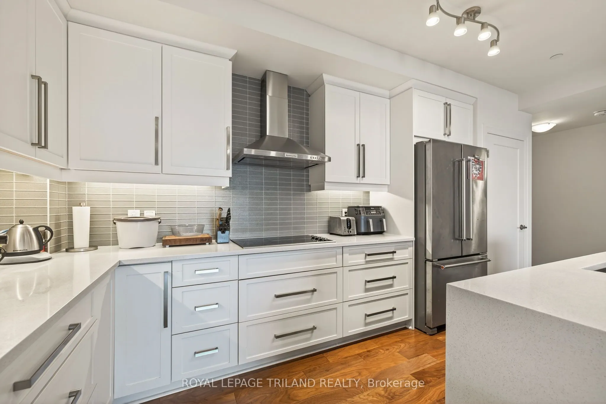 505 TALBOT Street, #2308