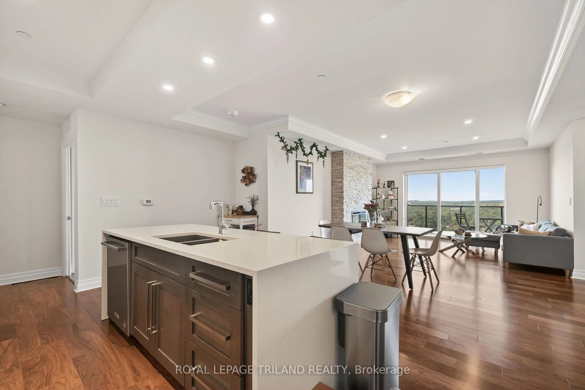 505 TALBOT Street, #2308