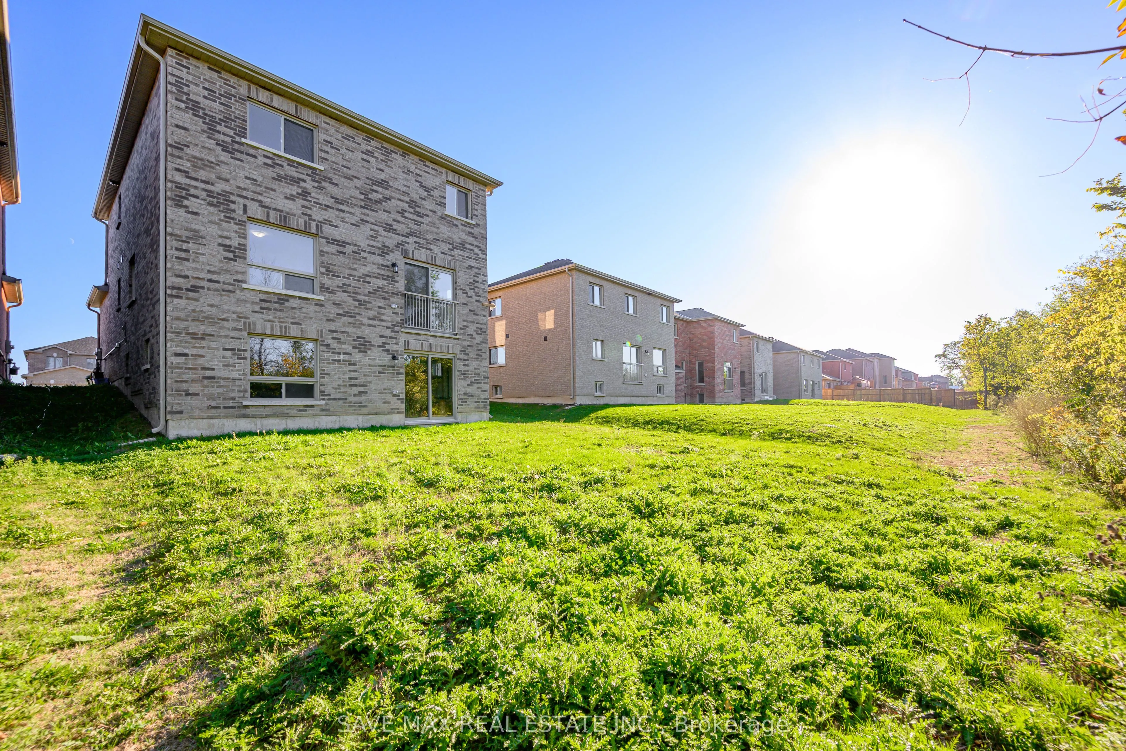 43 Carew Boulevard
