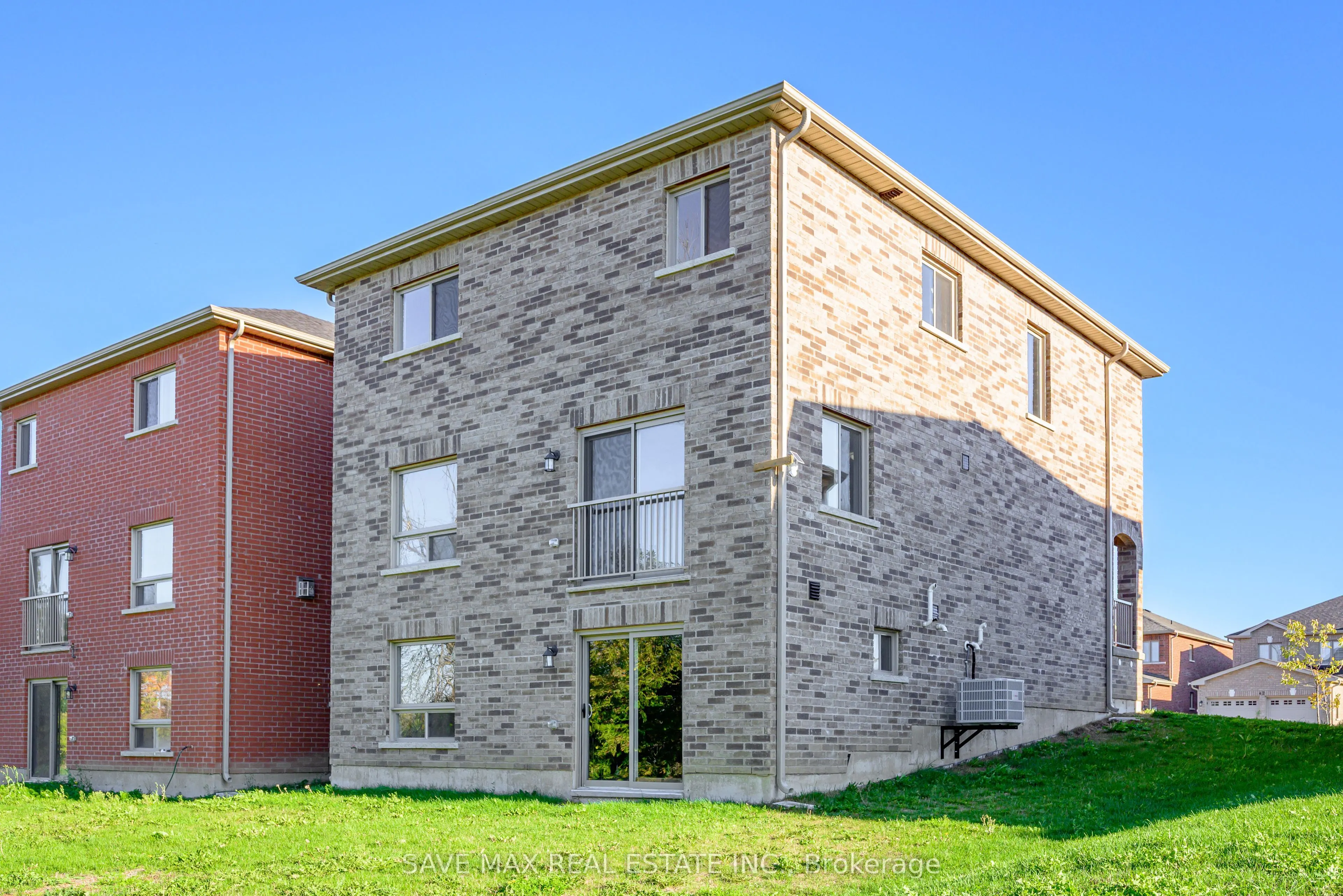 43 Carew Boulevard