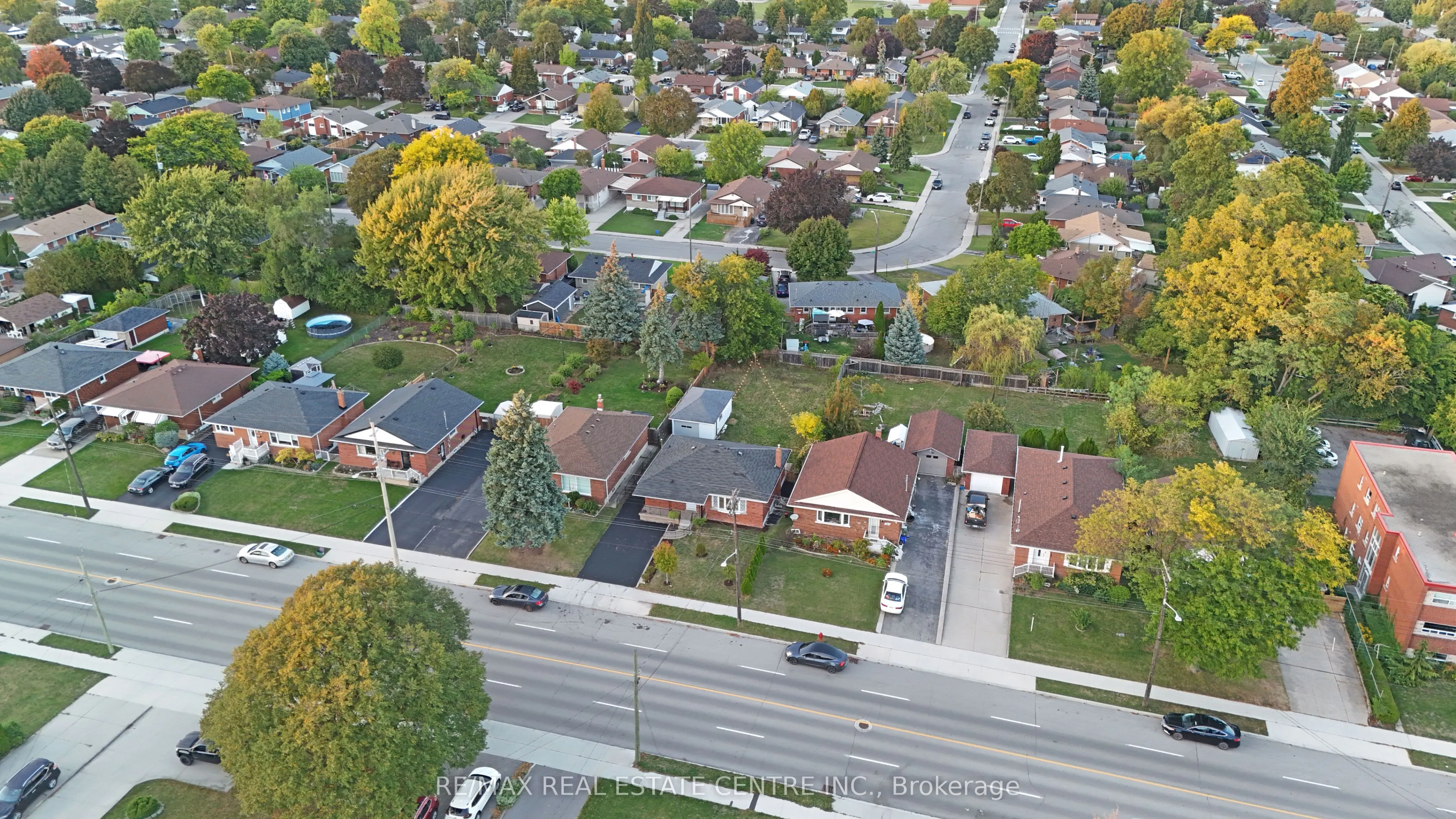 959 Mohawk Road E