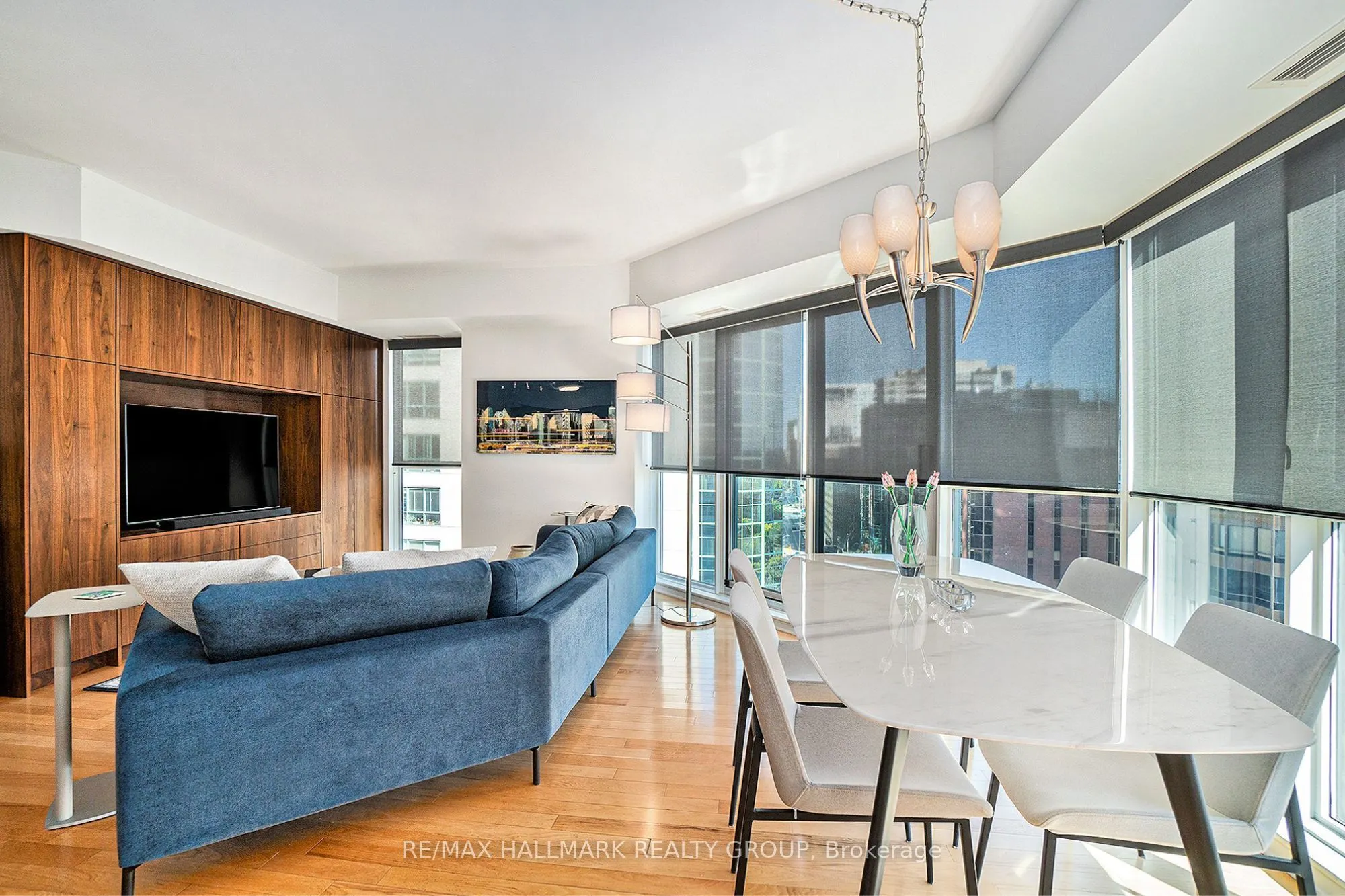 445 Laurier Avenue W, #1601