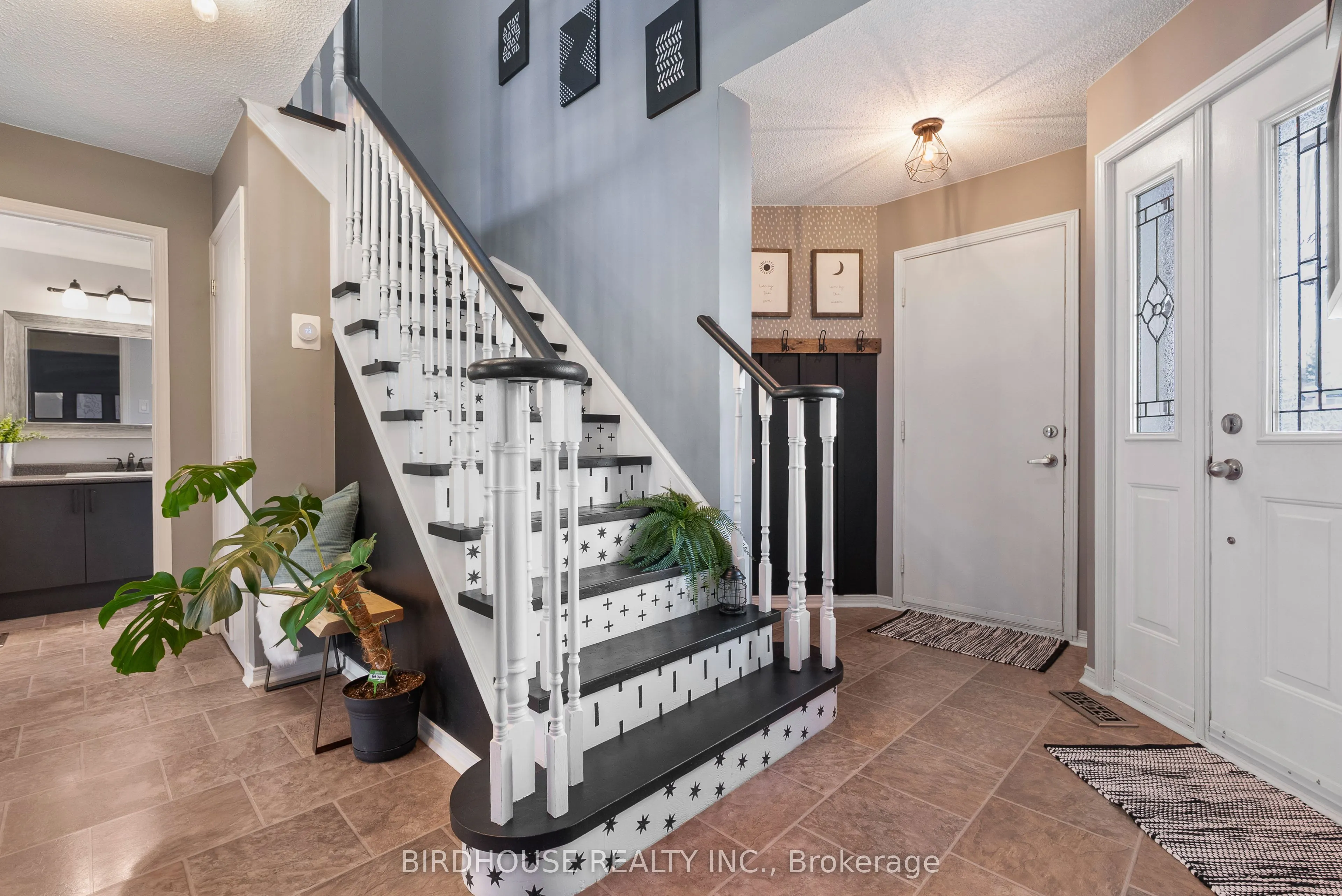 56 Champlain Boulevard