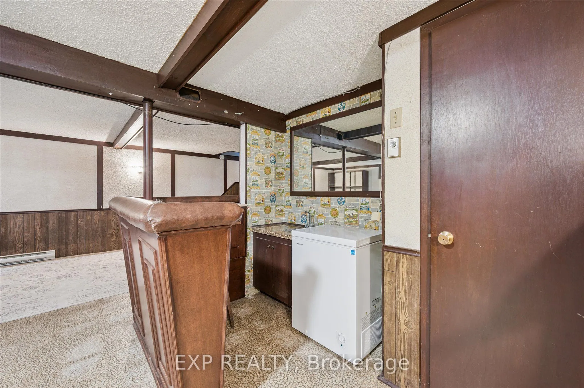 338 Ascot Place