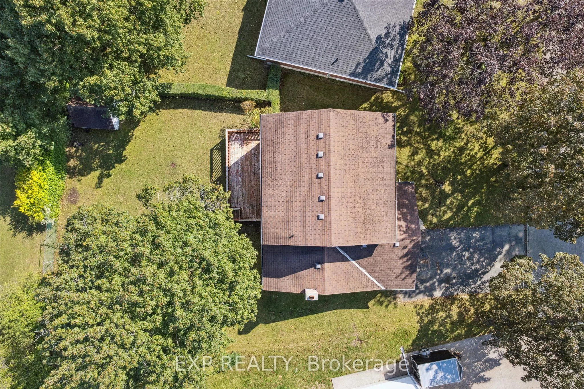 338 Ascot Place
