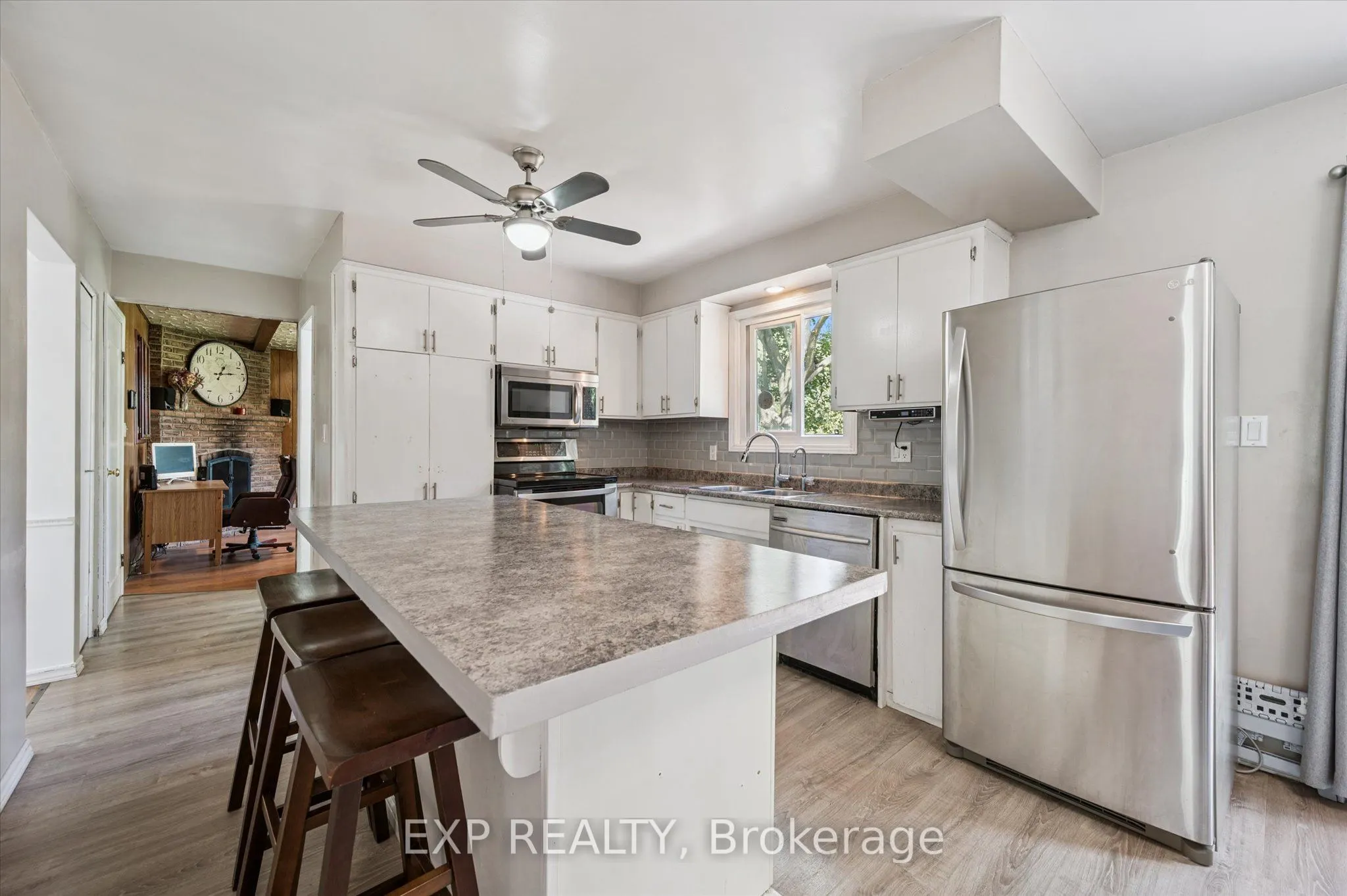338 Ascot Place