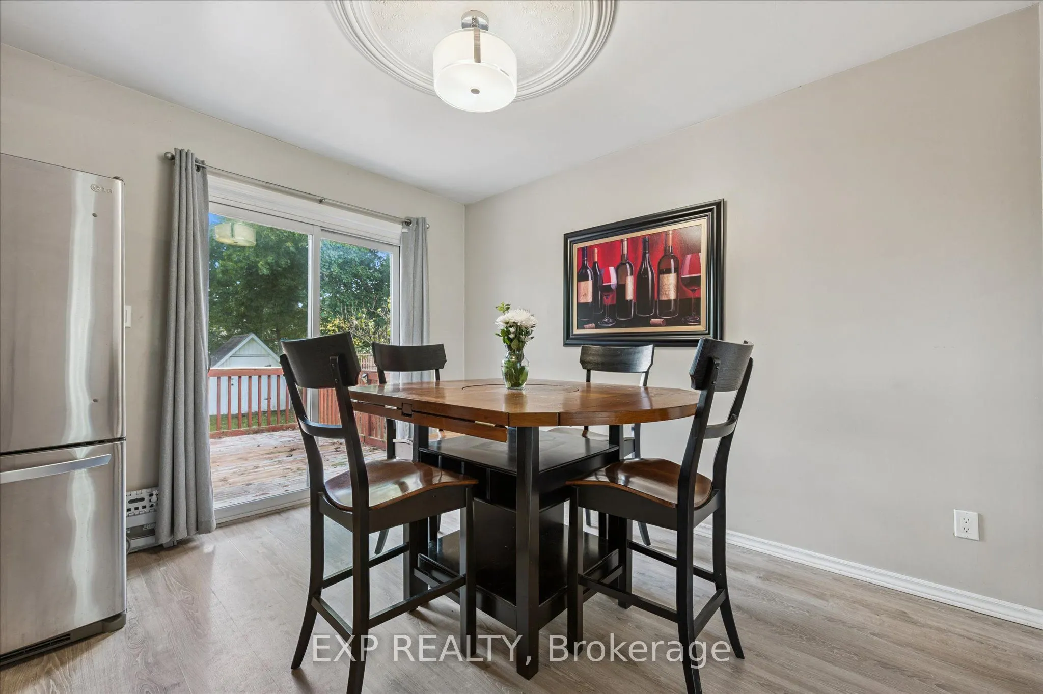 338 Ascot Place